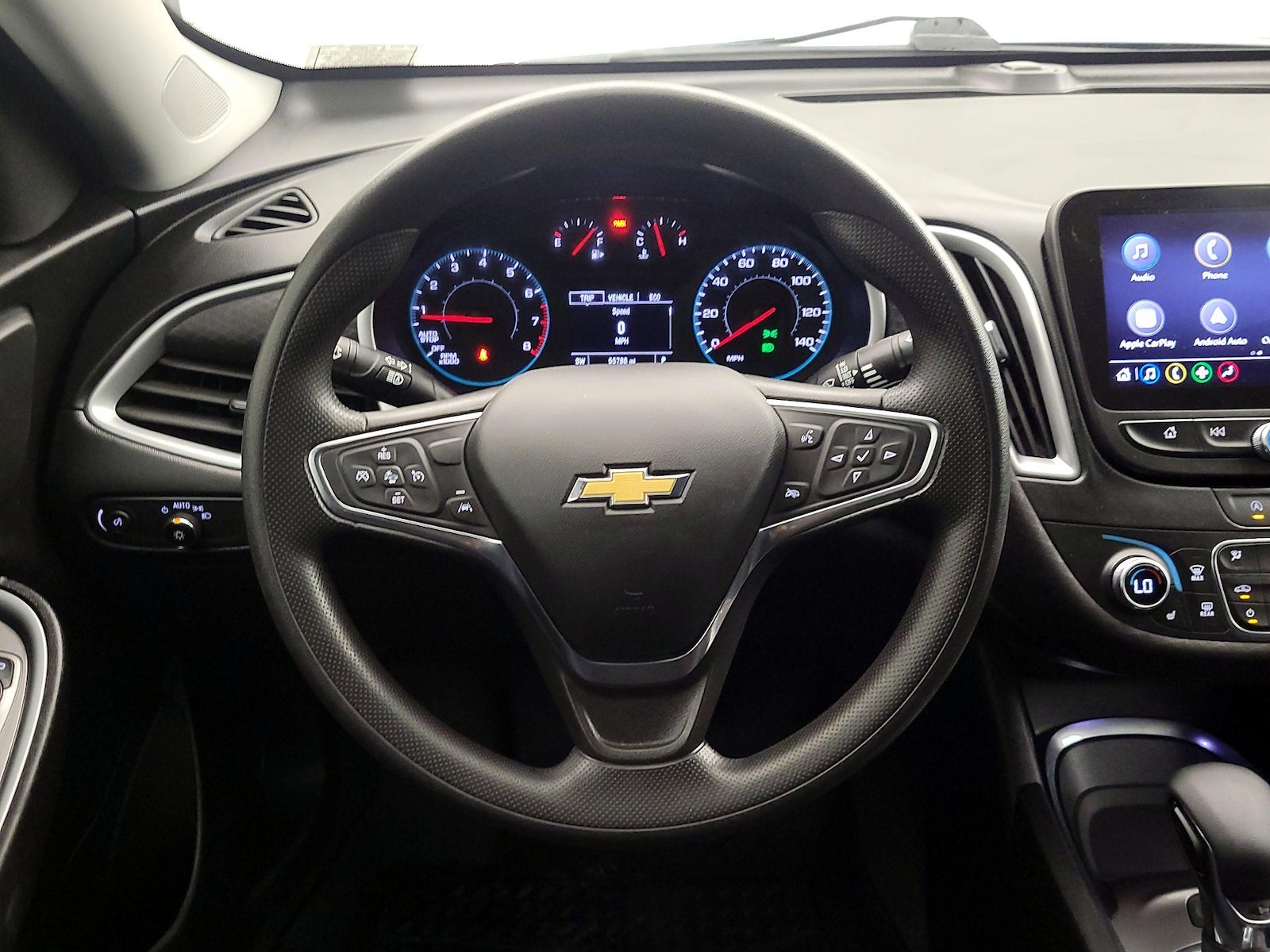 2024 Chevrolet Malibu 1LT - Photo 11