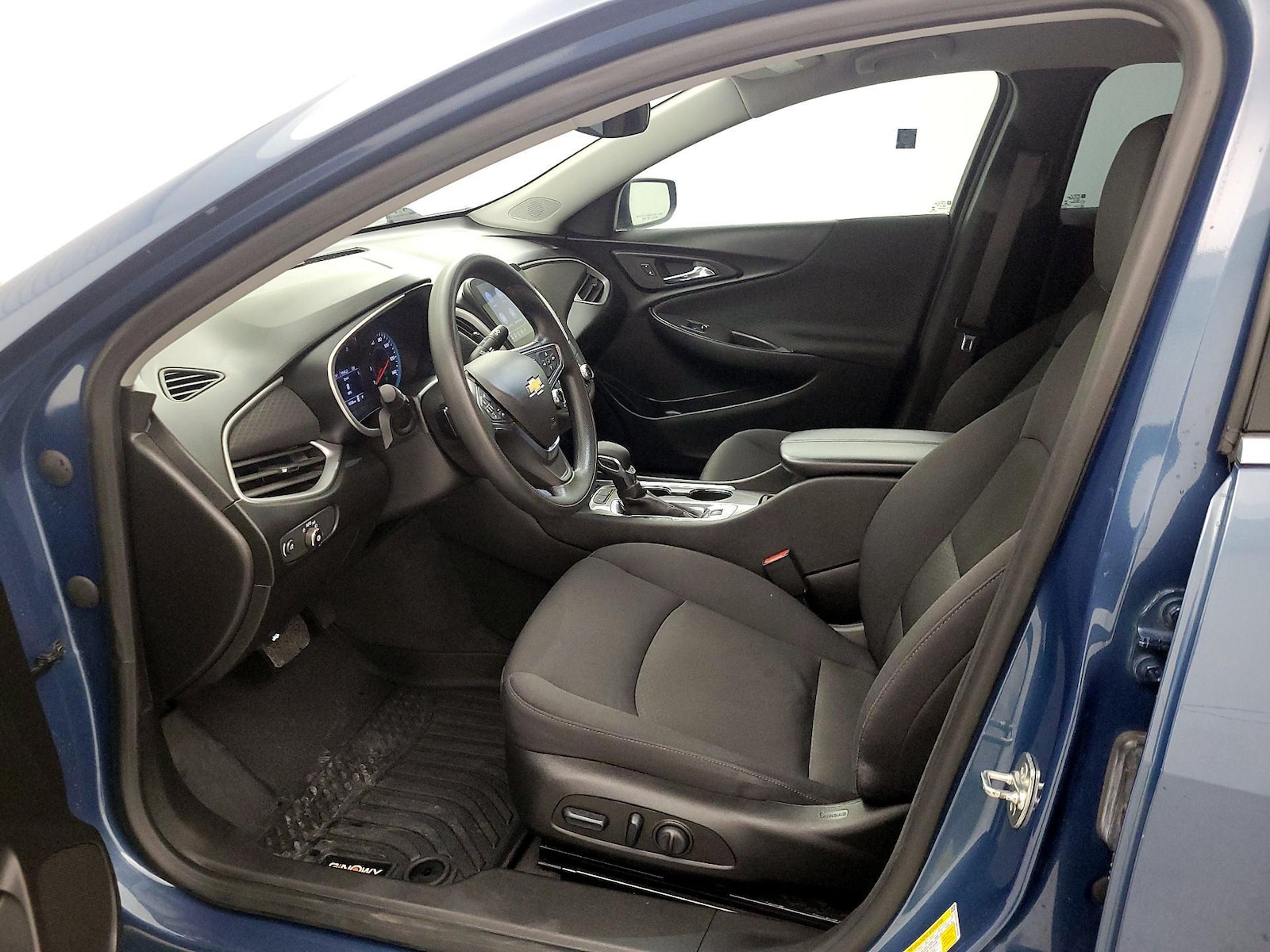 2024 Chevrolet Malibu 1LT - Photo 12