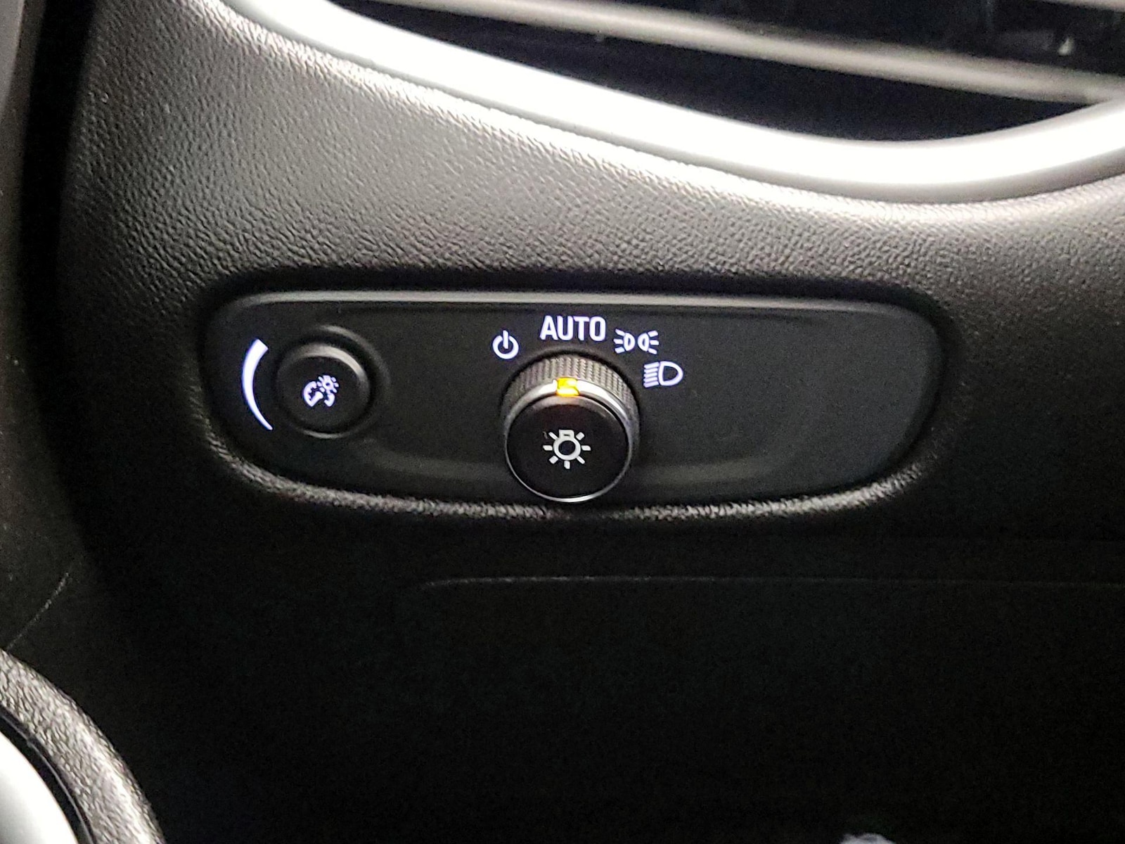 2024 Chevrolet Malibu 1LT - Photo 14