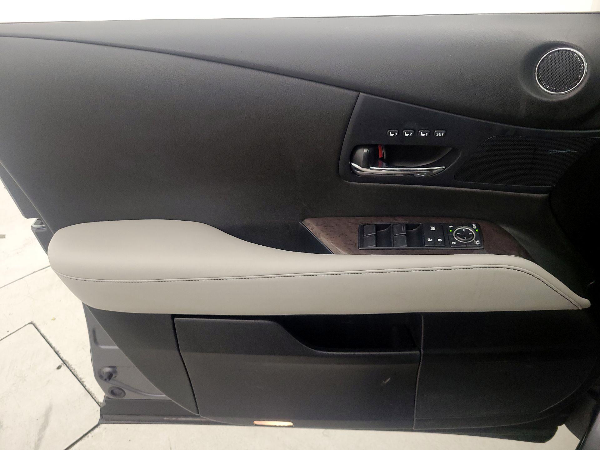 Thumbnail: 2015 Lexus RX - 12