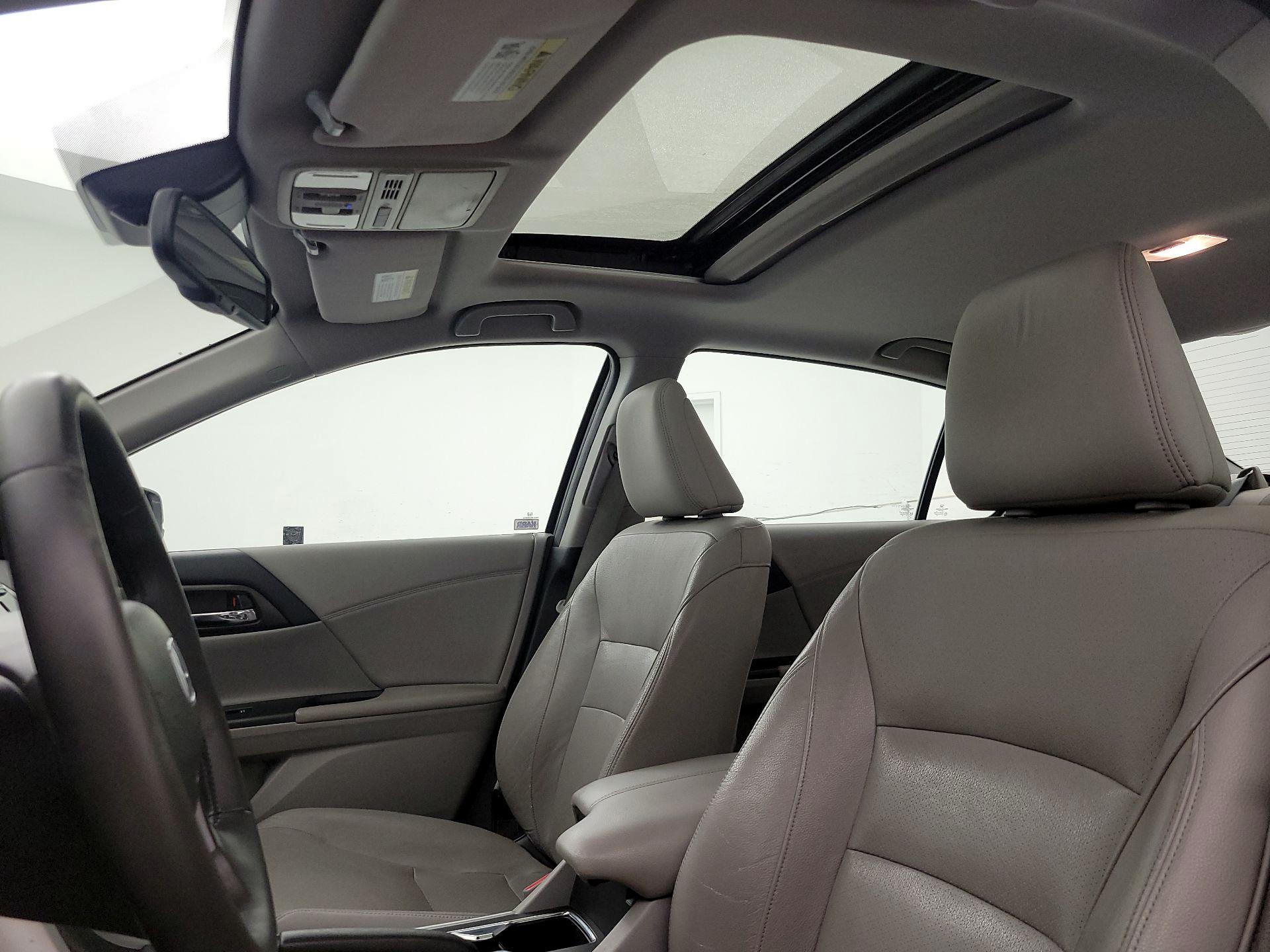 Thumbnail: 2015 Honda Accord - 20