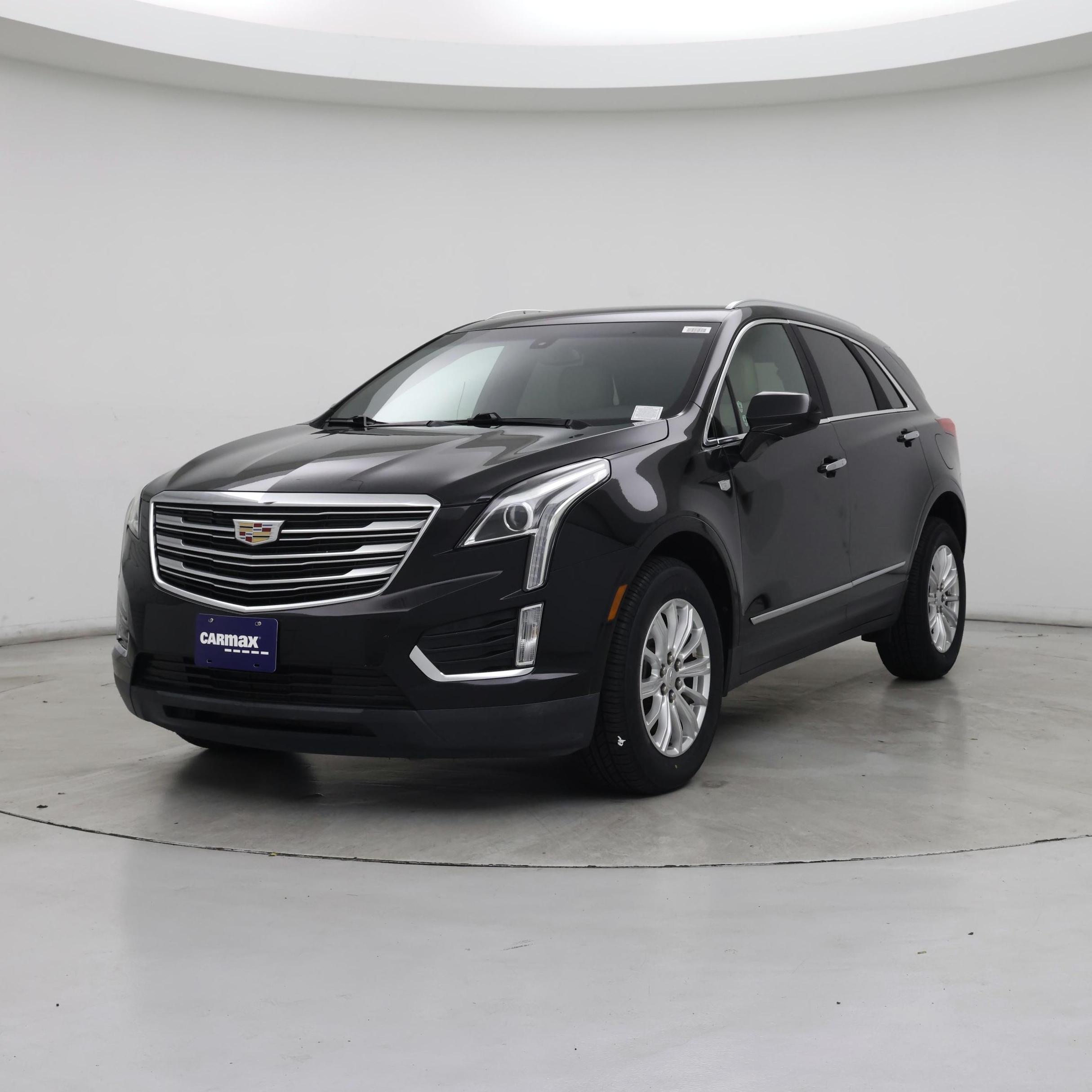 Thumbnail: 2017 Cadillac XT5 - 4