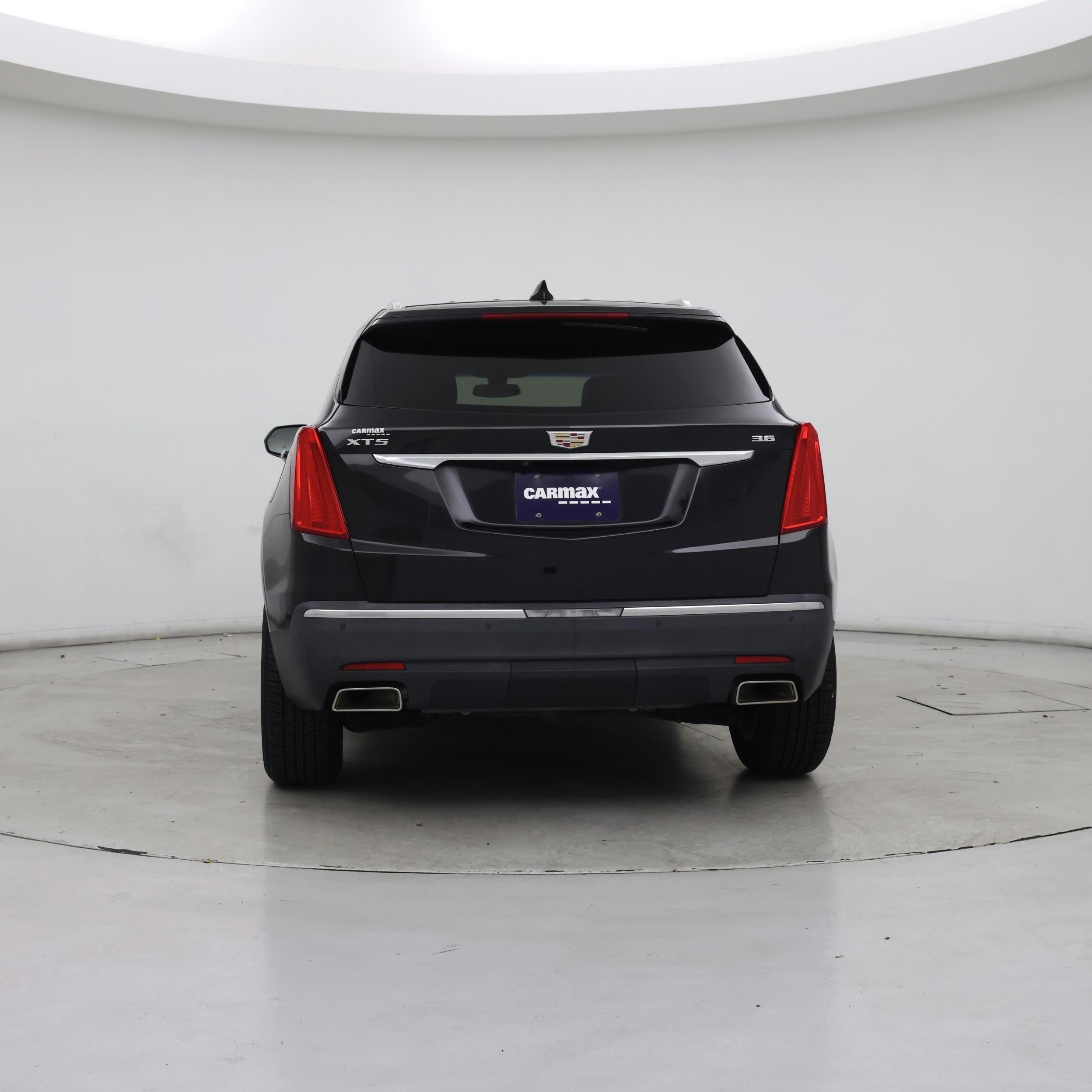 Thumbnail: 2017 Cadillac XT5 - 6