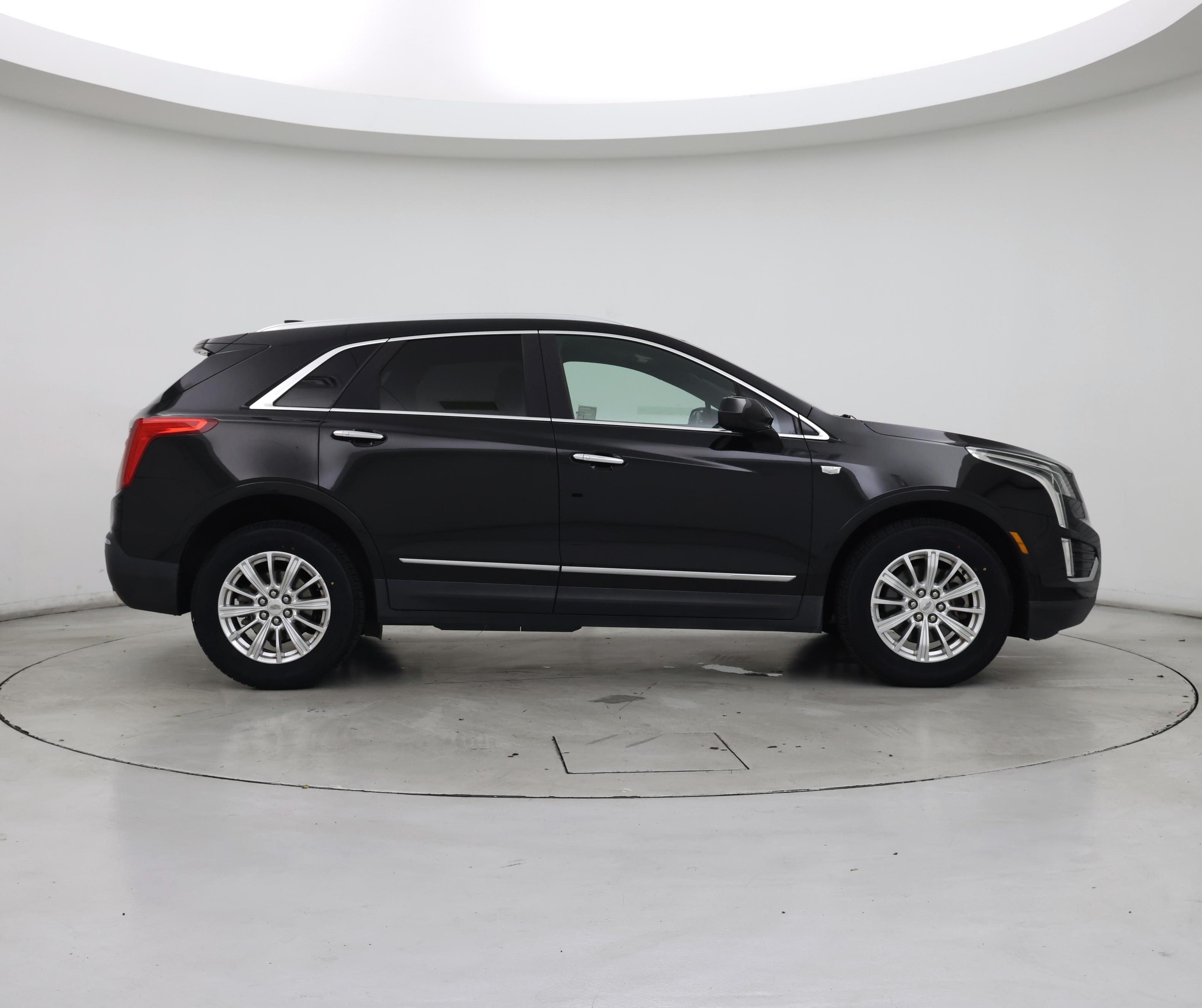 Thumbnail: 2017 Cadillac XT5 - 7