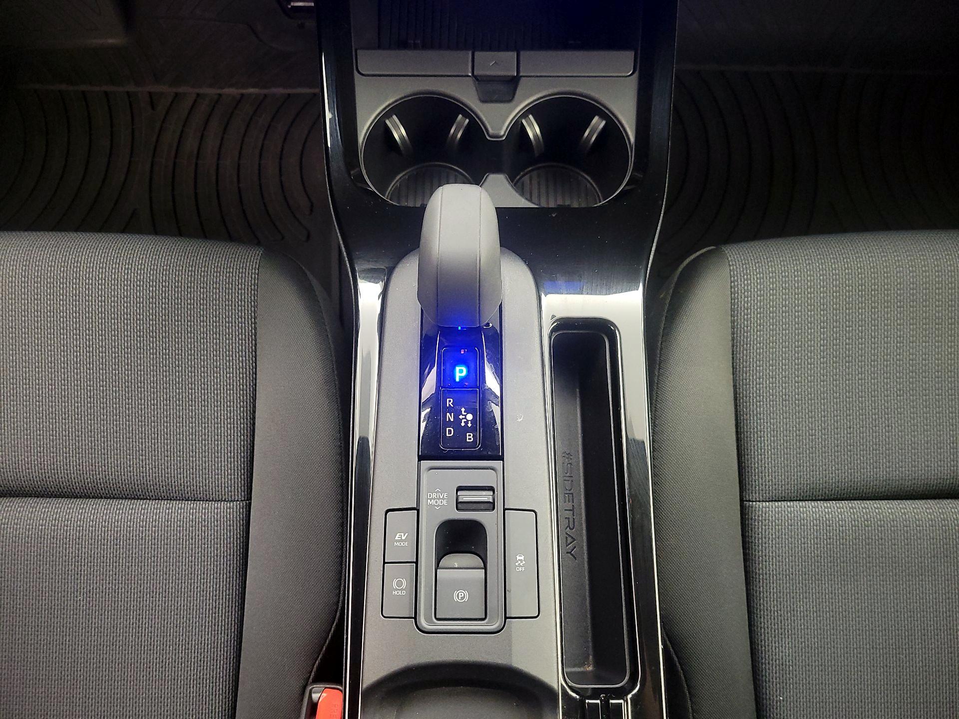 Thumbnail: 2024 Toyota Prius - 17