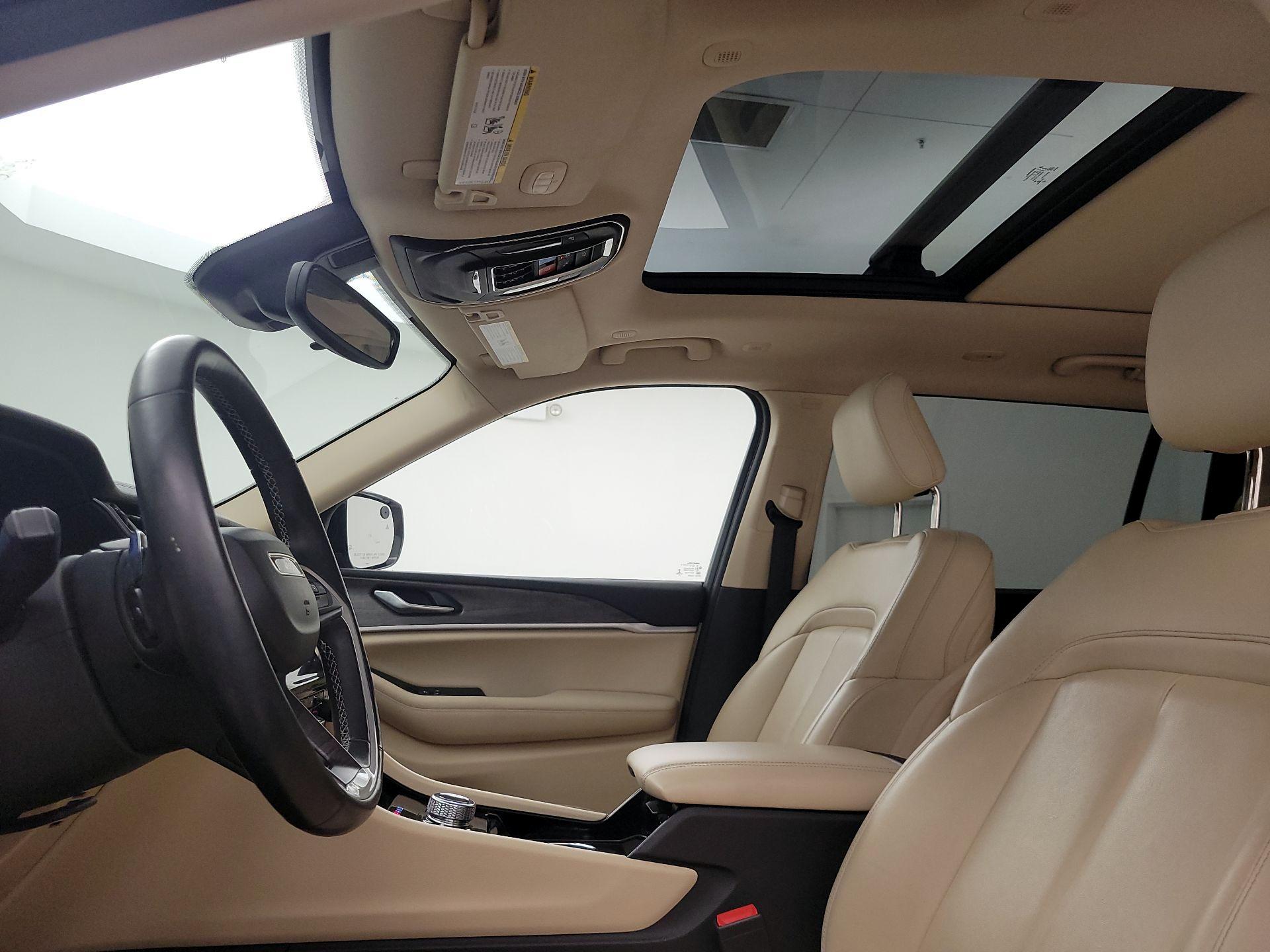 Thumbnail: 2021 Jeep Grand Cherokee L - 20