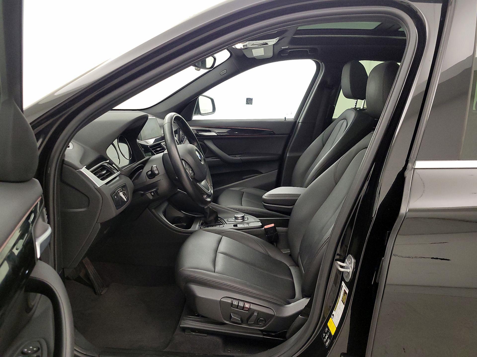 Thumbnail: 2019 BMW X1 - 11