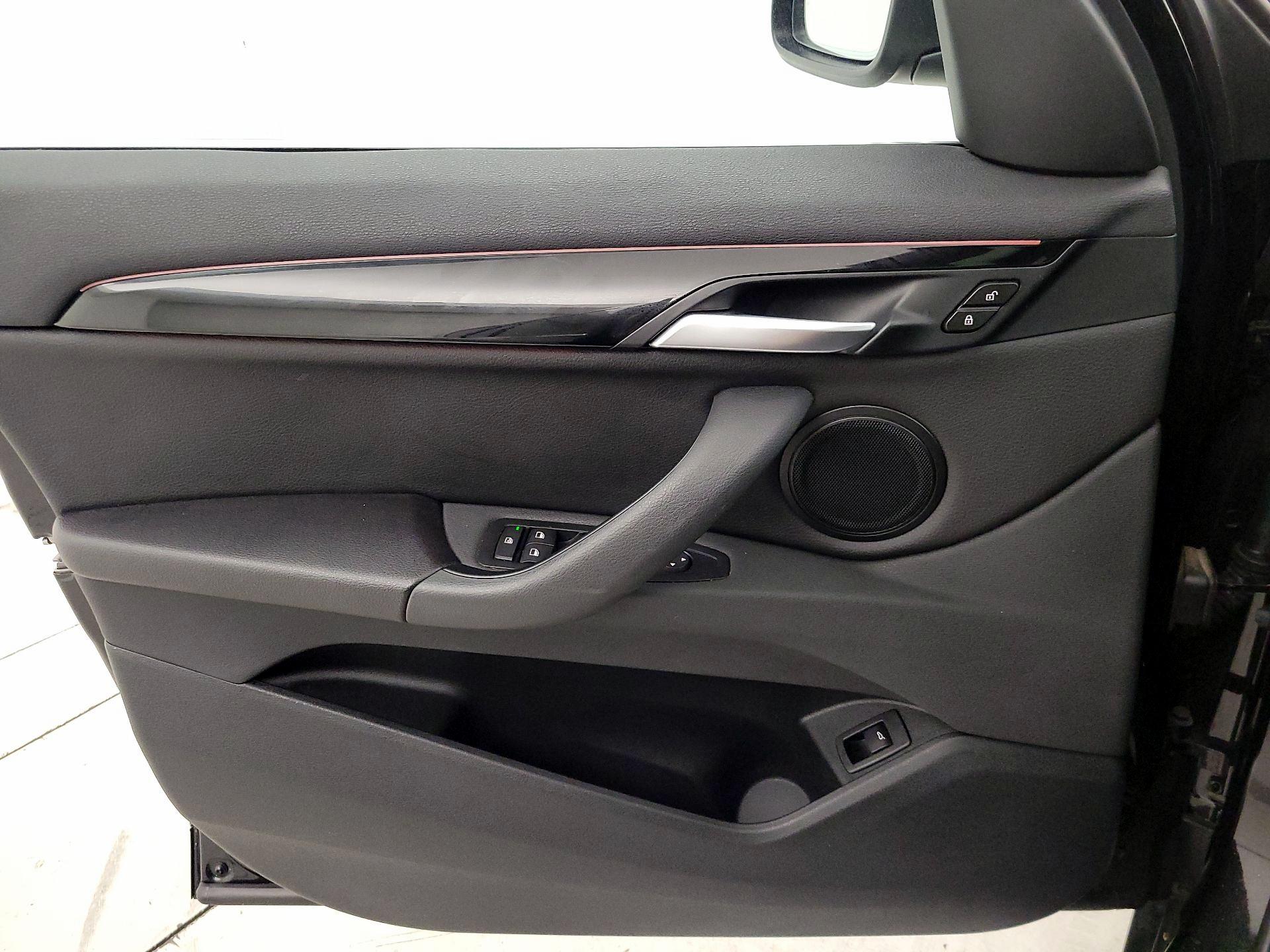 Thumbnail: 2019 BMW X1 - 12