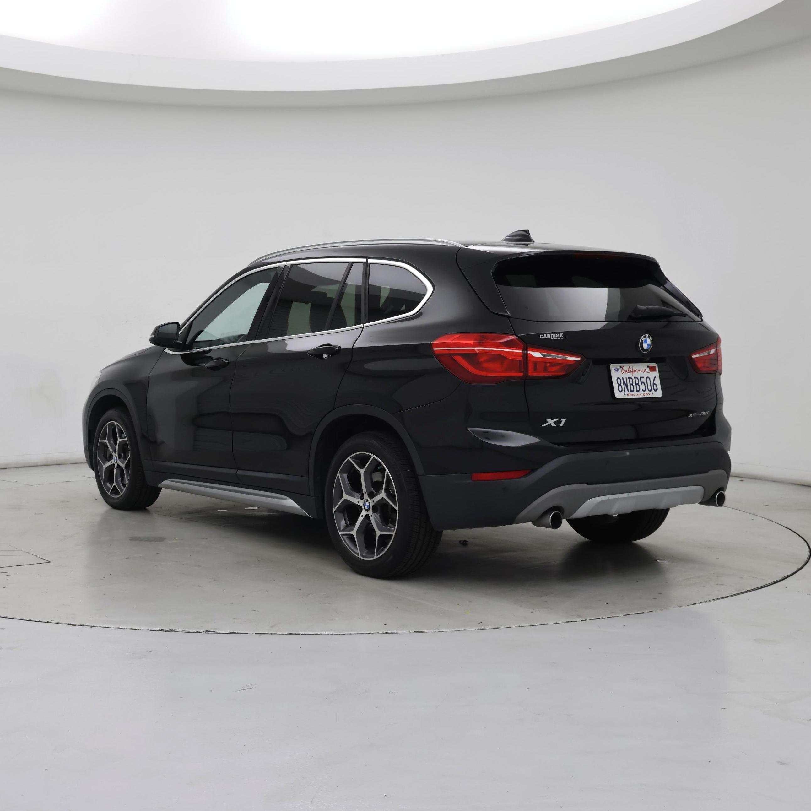 Thumbnail: 2019 BMW X1 - 2