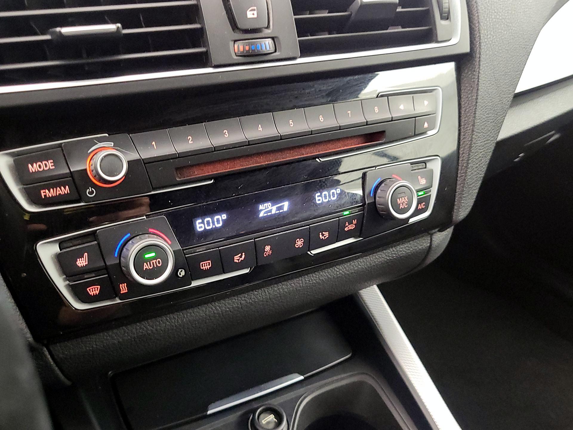 Thumbnail: 2015 BMW 2 Series - 17