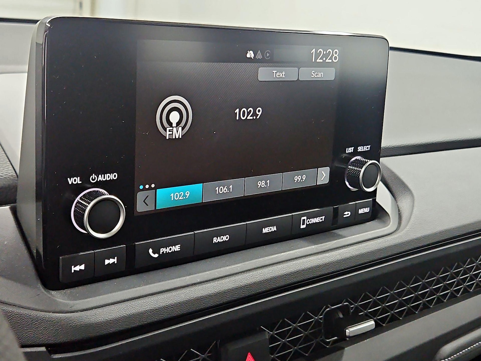 2024 Honda Accord EX - Photo 15
