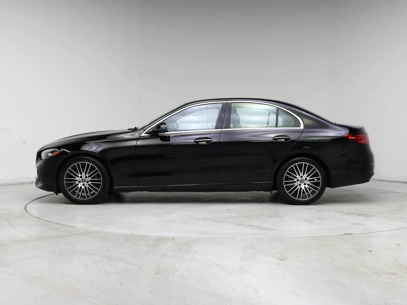 2024 Mercedes-Benz C-Class Sedan C 300 - Photo 4