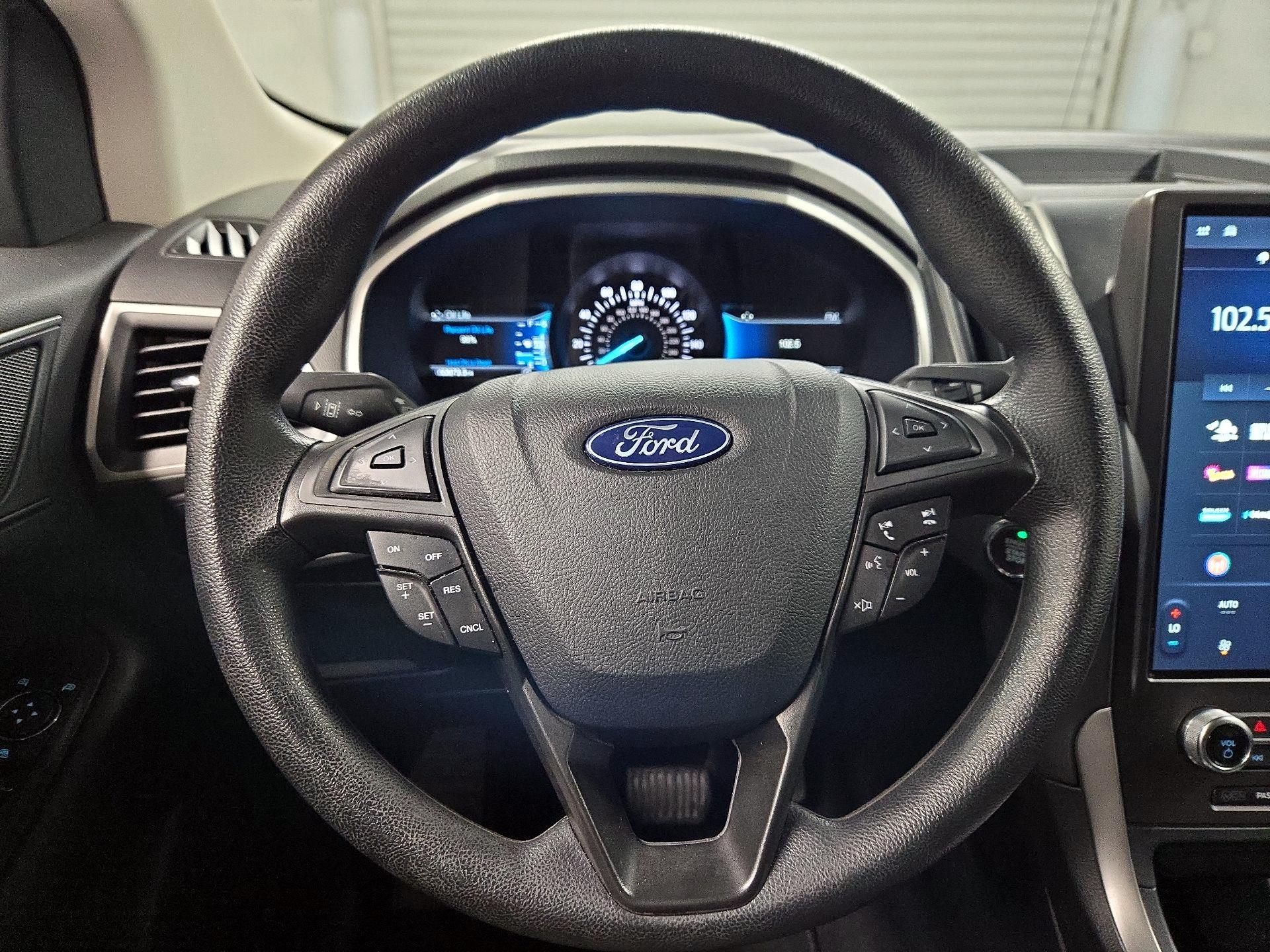 Thumbnail: 2021 Ford Edge - 10