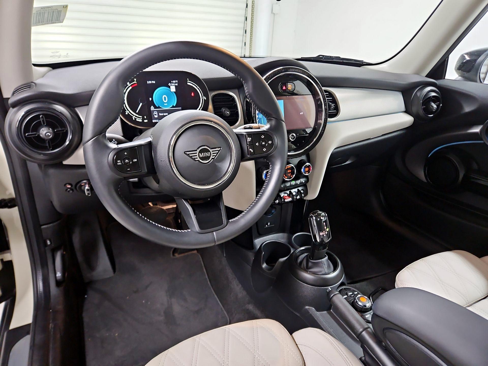 Thumbnail: 2022 MINI Cooper Hardtop - 9
