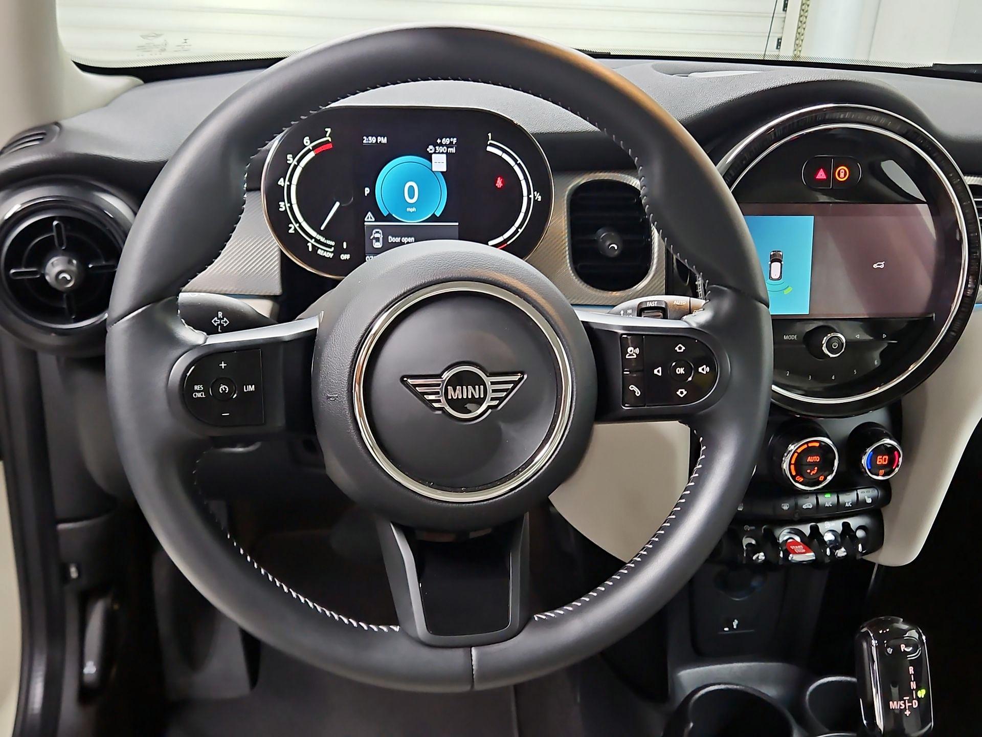 Thumbnail: 2022 MINI Cooper Hardtop - 10