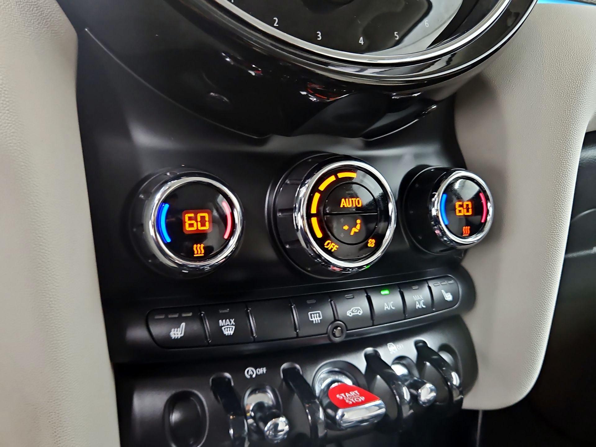 Thumbnail: 2022 MINI Cooper Hardtop - 15