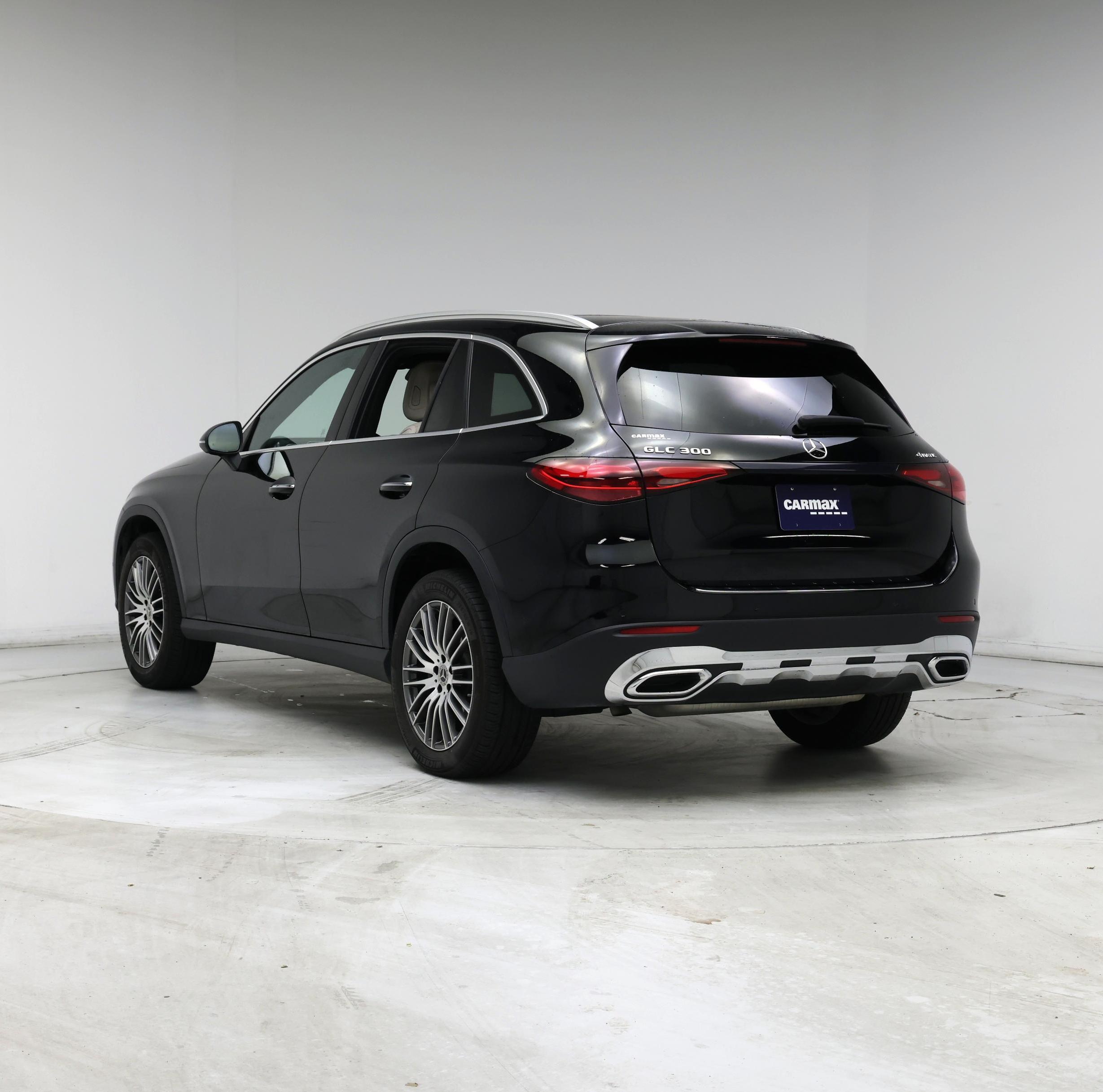 Thumbnail: 2024 Mercedes-Benz GLC - 2