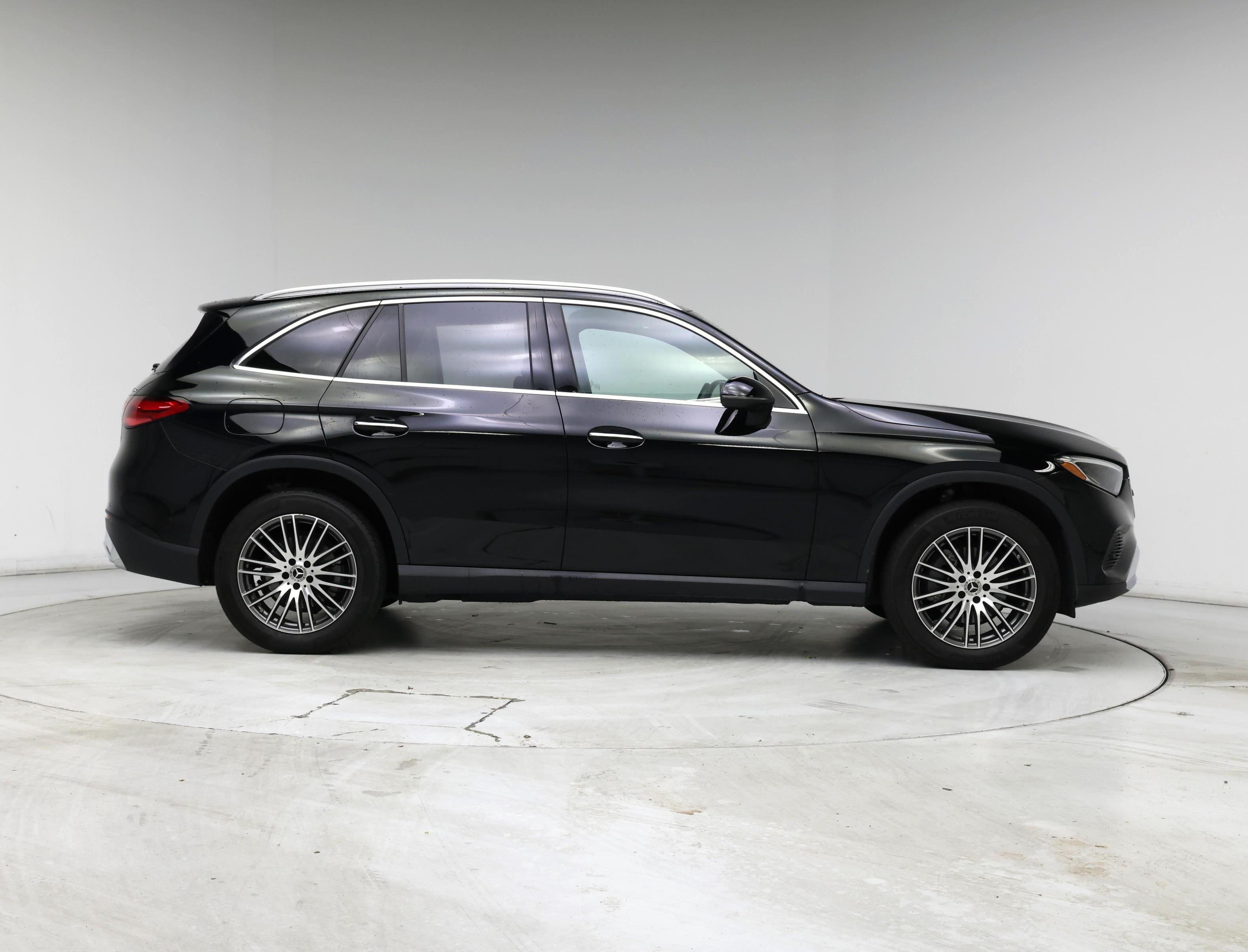 Thumbnail: 2024 Mercedes-Benz GLC - 7