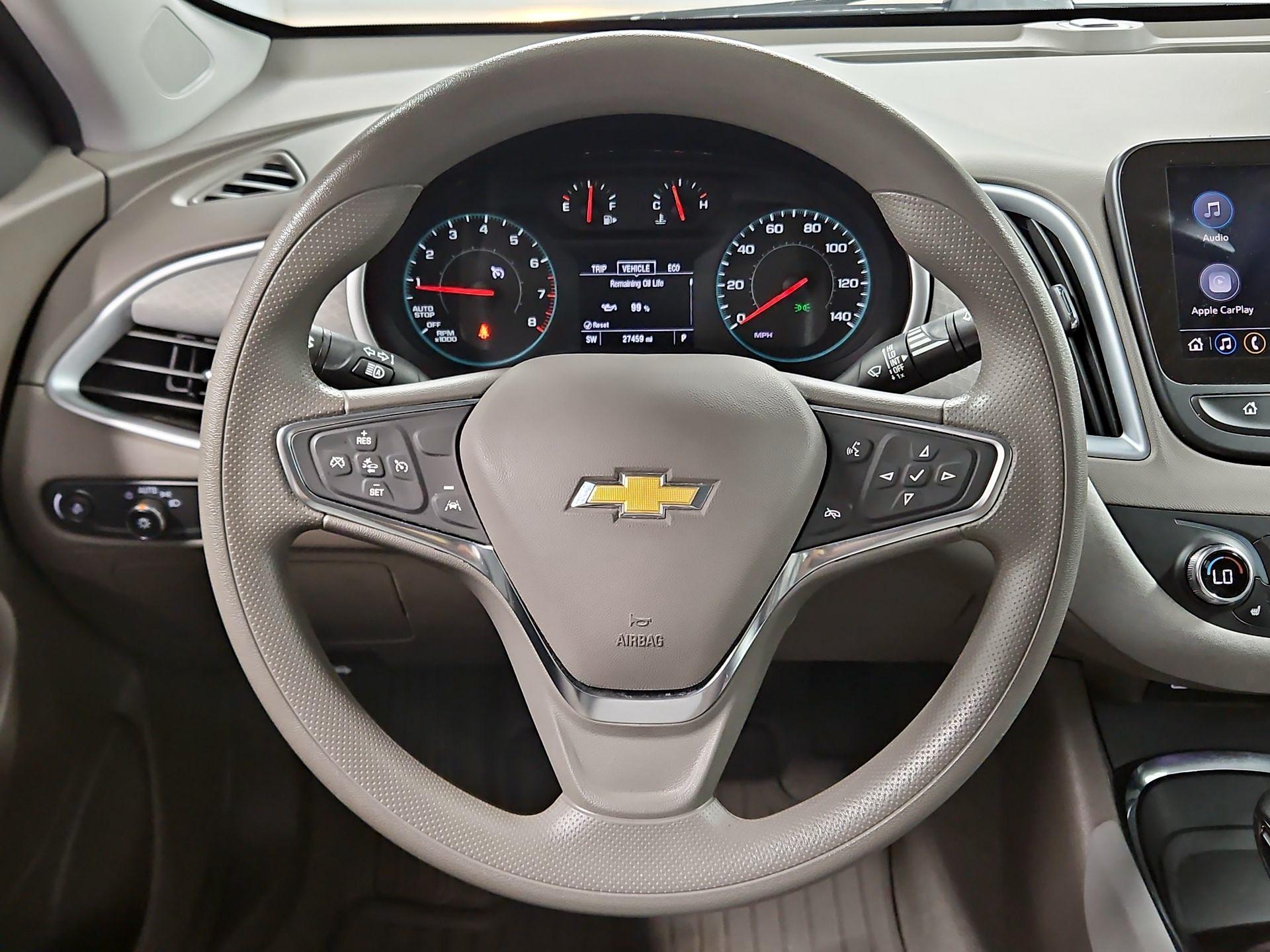 Thumbnail: 2023 Chevrolet Malibu - 10