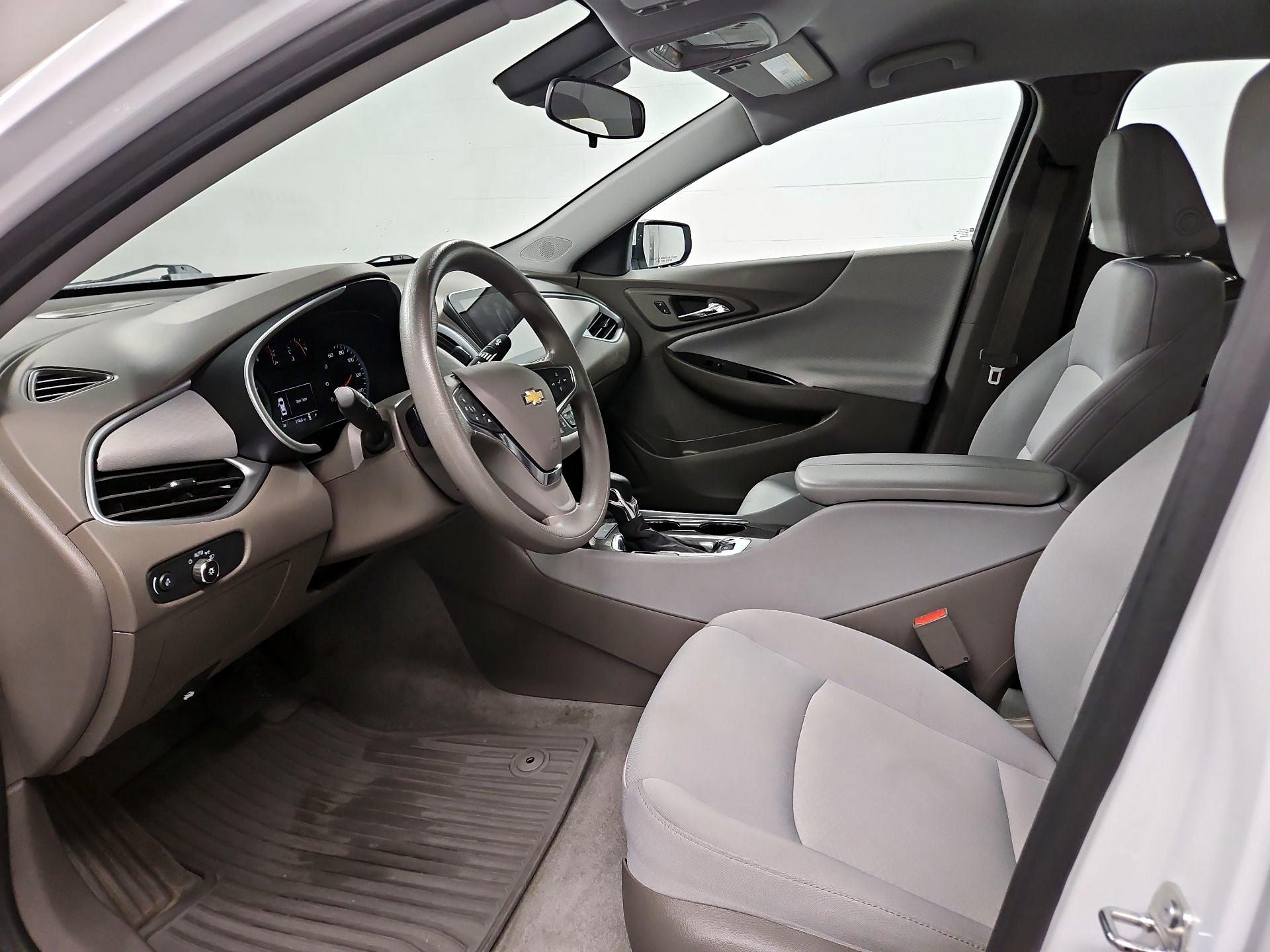 Thumbnail: 2023 Chevrolet Malibu - 11