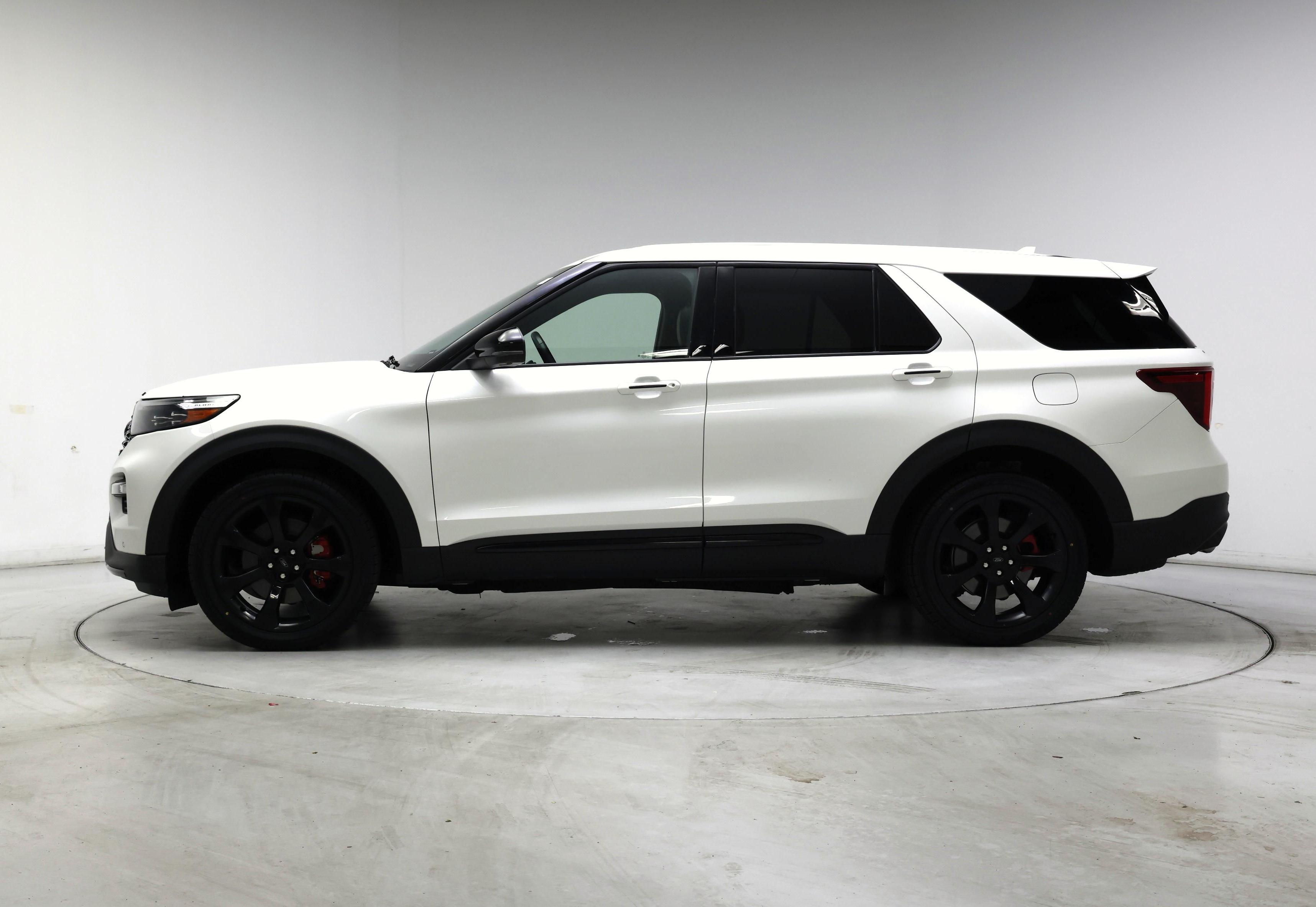 Thumbnail: 2022 Ford Explorer - 3
