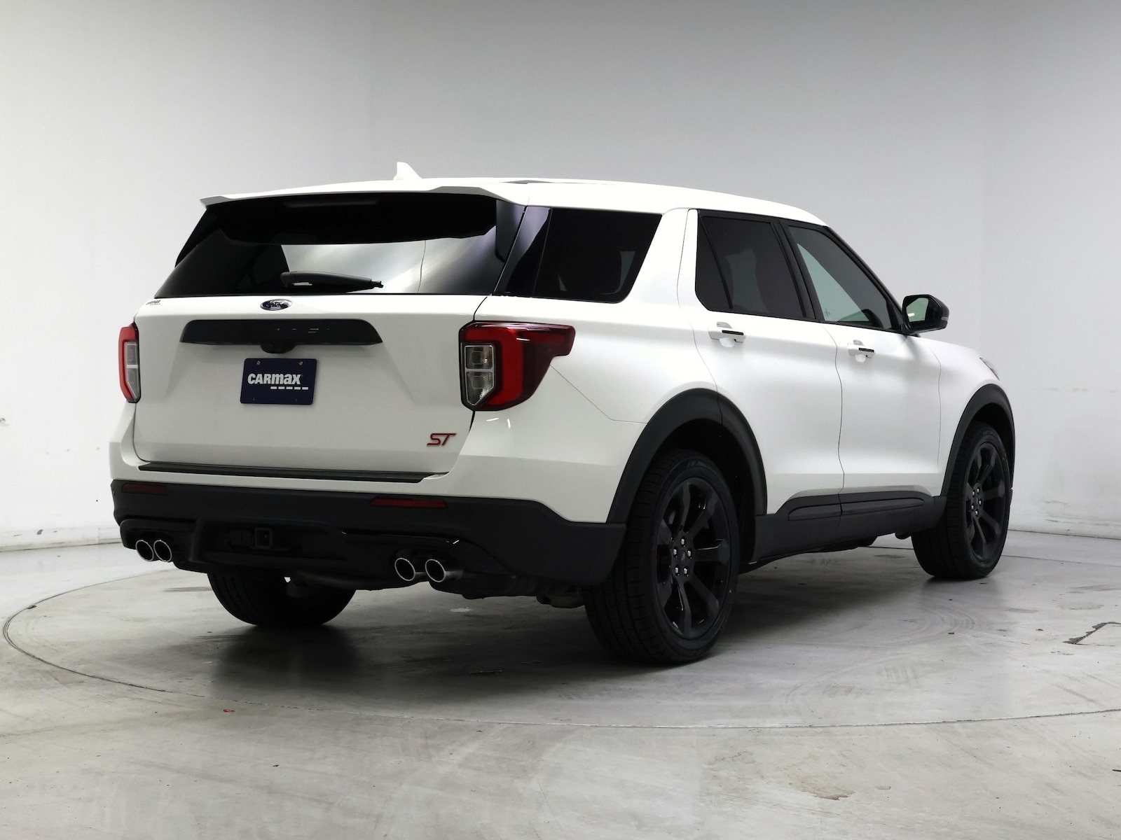 2022 Ford Explorer ST - Photo 9