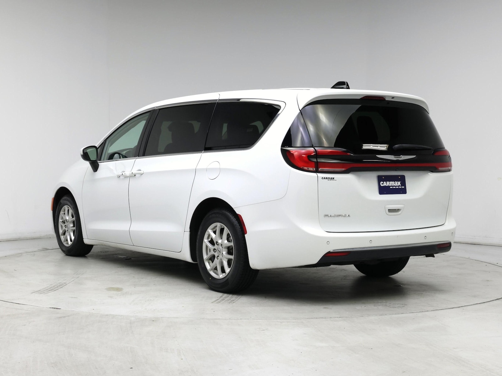 2023 Chrysler Pacifica Touring L - Photo 3