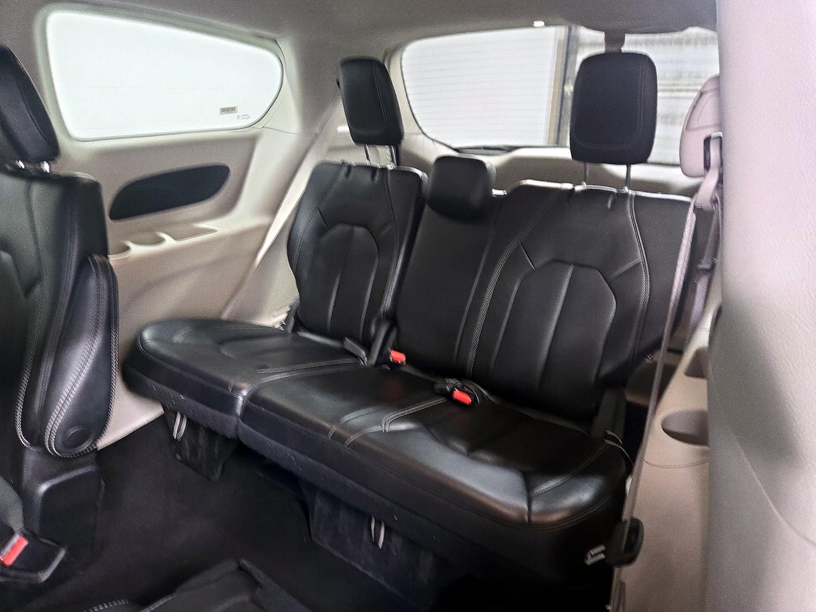 2023 Chrysler Pacifica Touring L - Photo 21