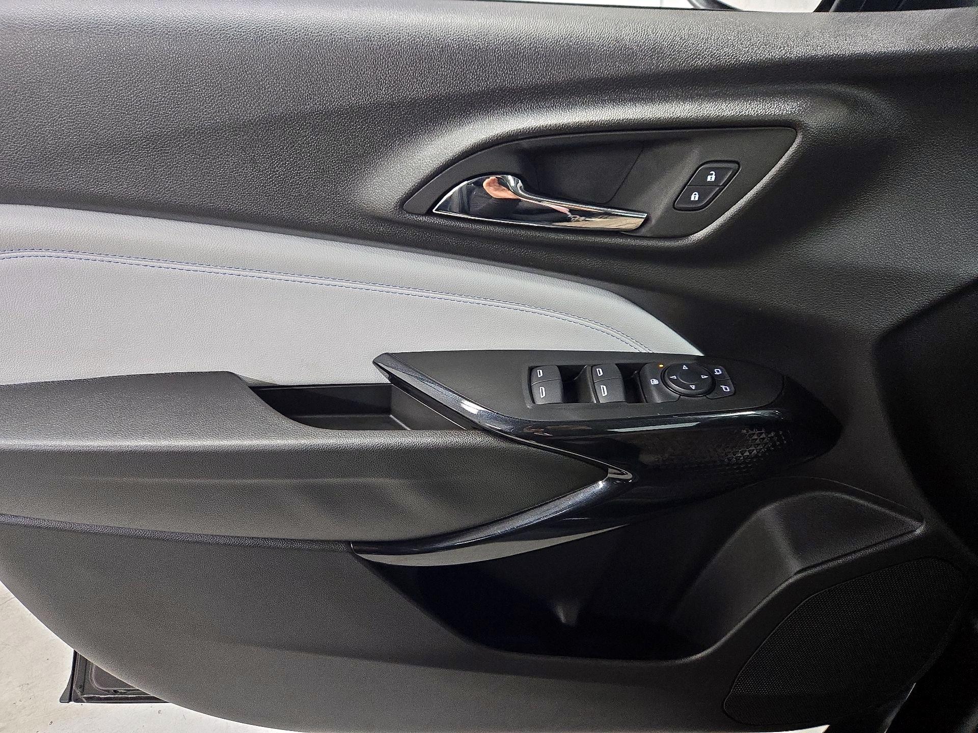 Thumbnail: 2025 Chevrolet Trax - 12