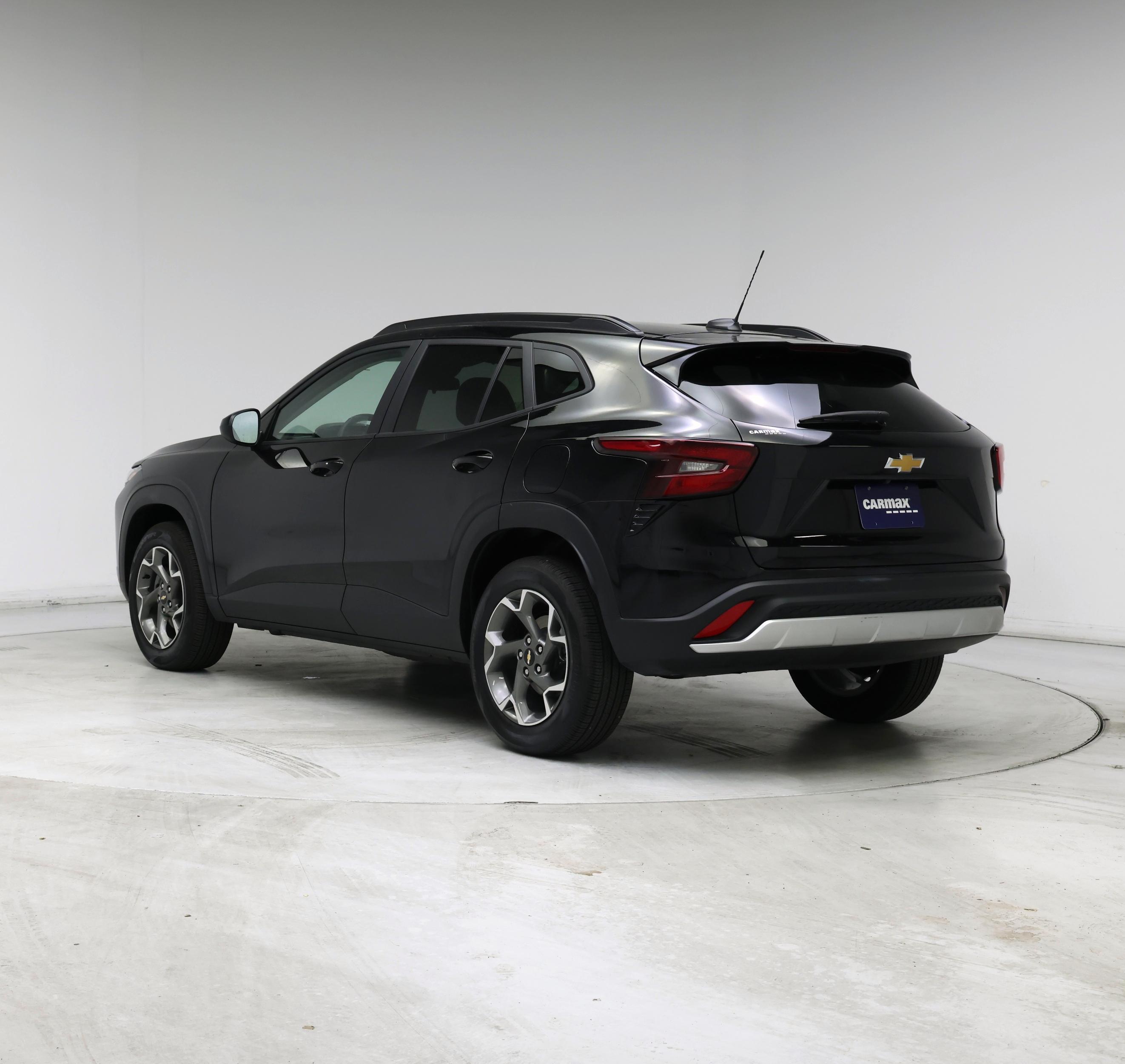 Thumbnail: 2025 Chevrolet Trax - 2