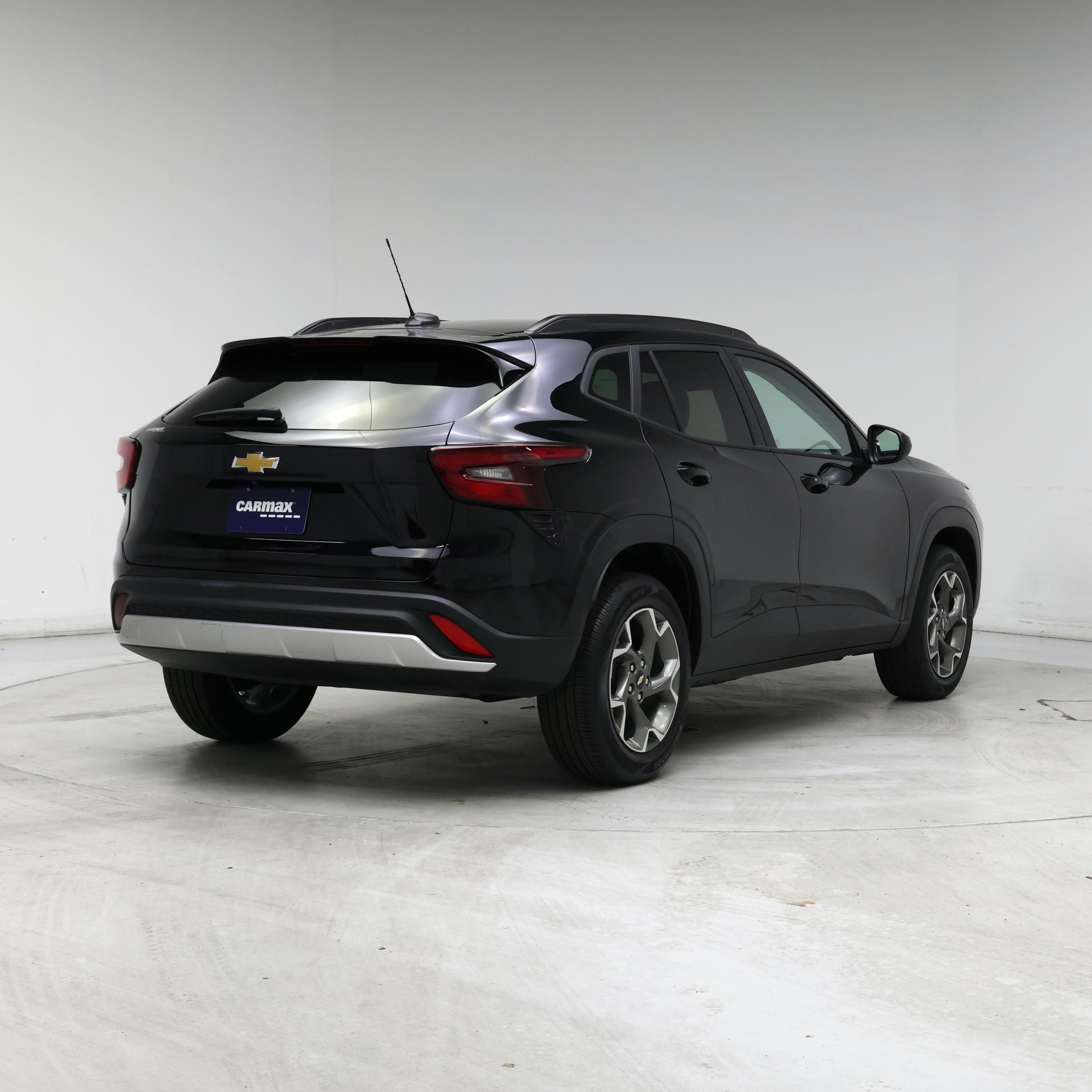 Thumbnail: 2025 Chevrolet Trax - 8