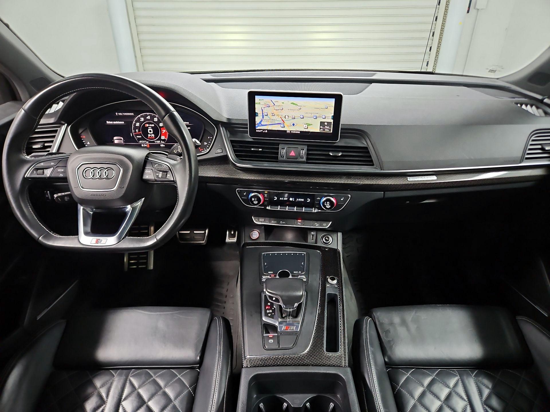 Thumbnail: 2020 Audi SQ5 - 9