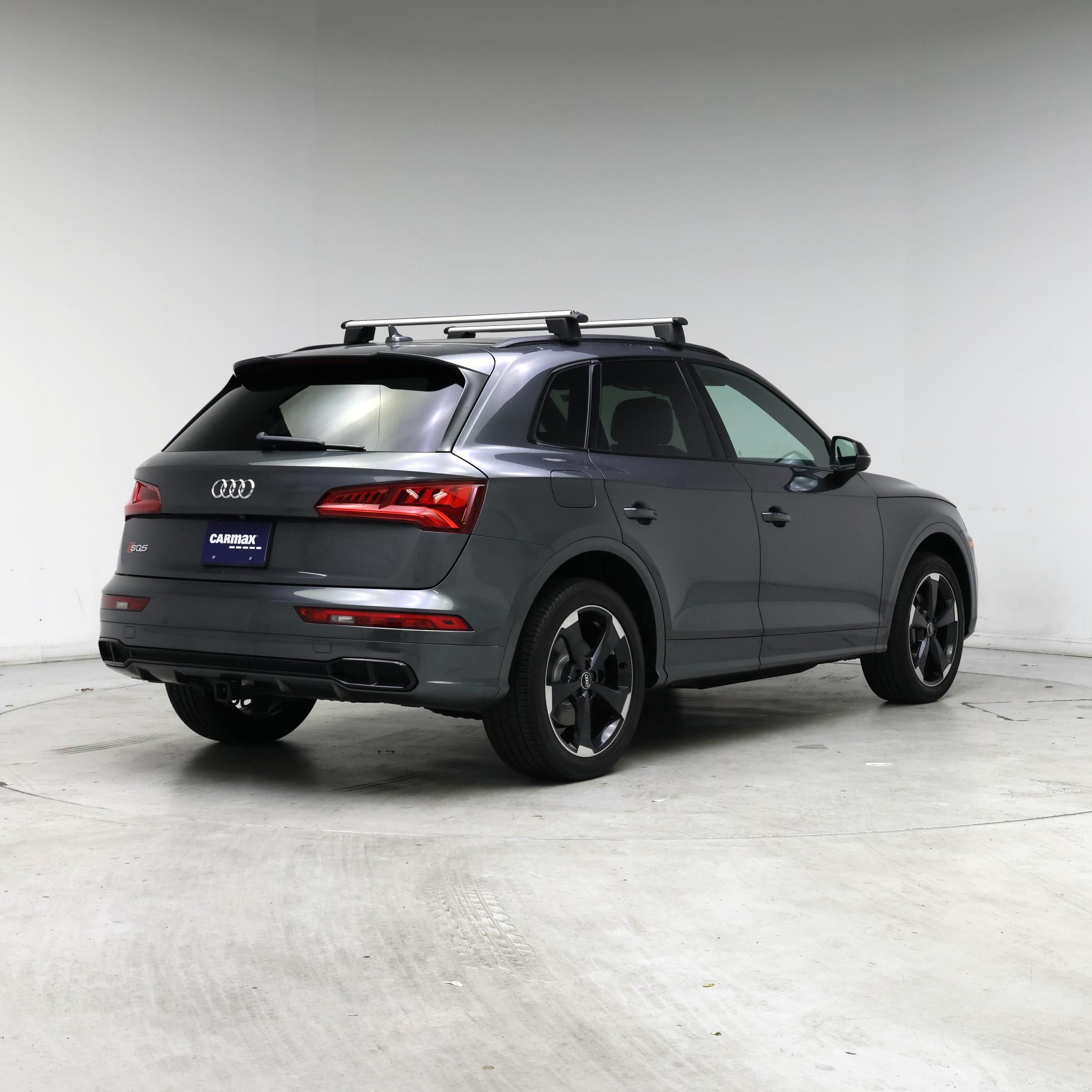 Thumbnail: 2020 Audi SQ5 - 8