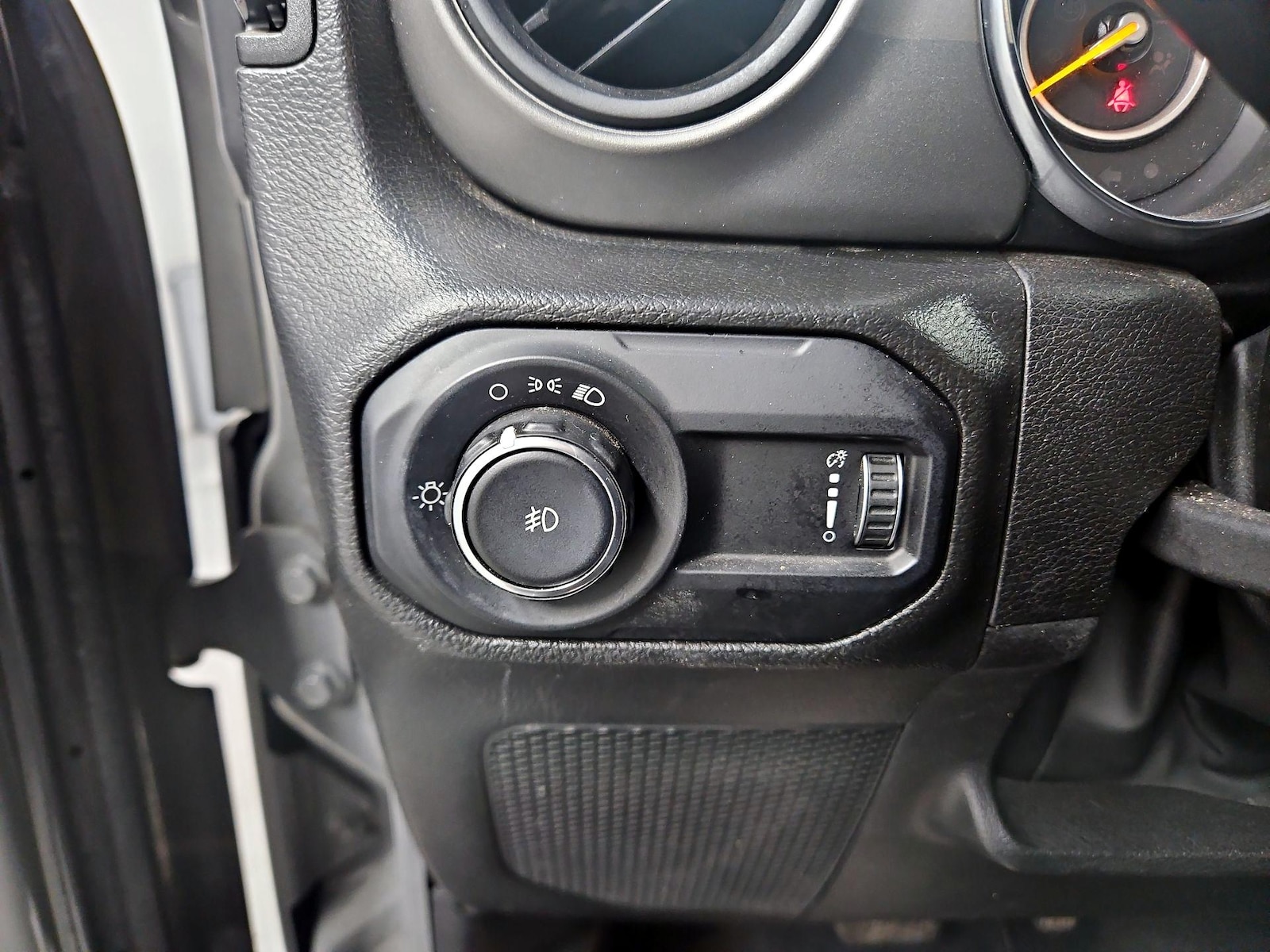 2023 Jeep Wrangler 4-Door Sport - Photo 14