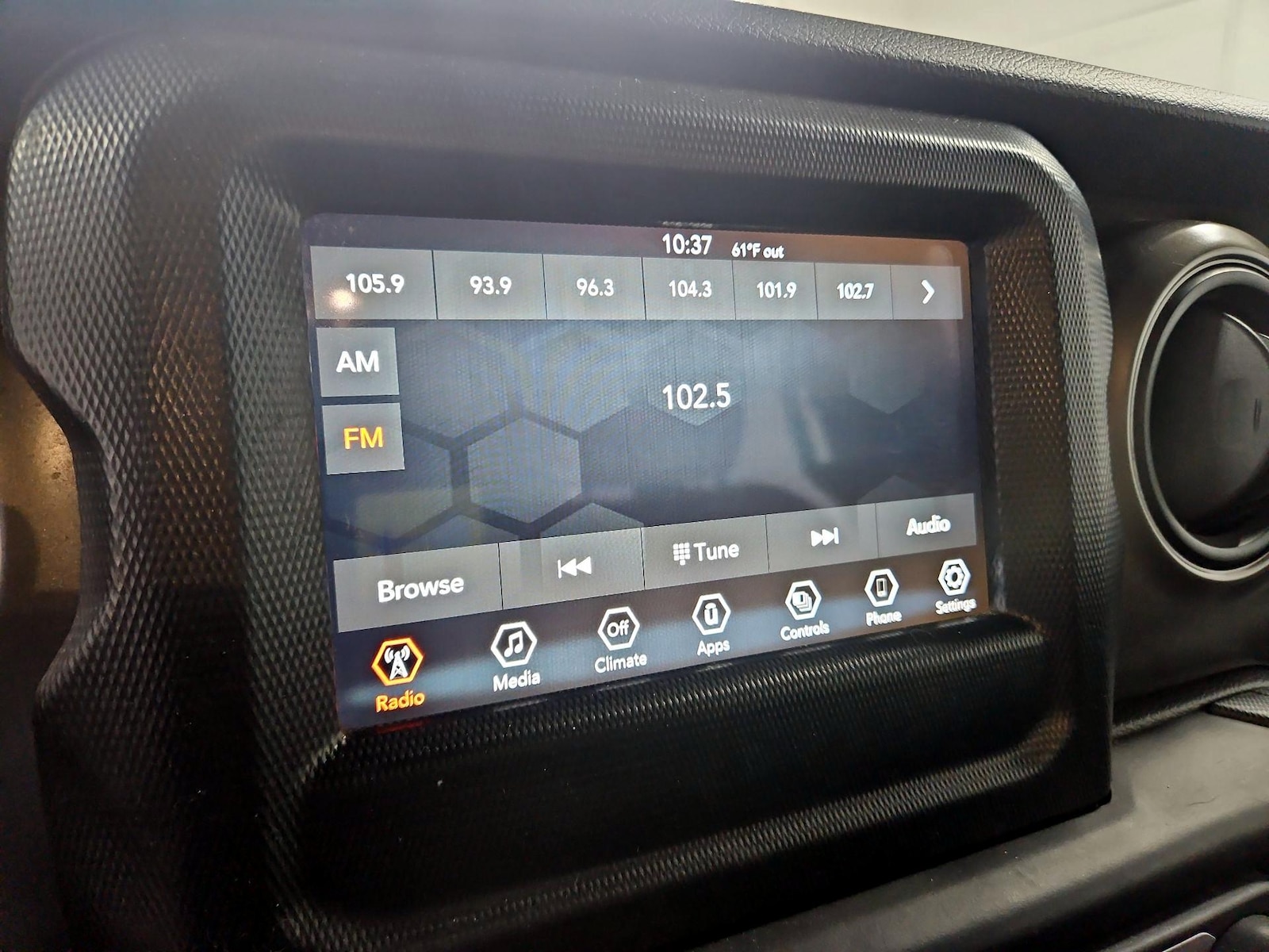 2023 Jeep Wrangler 4-Door Sport - Photo 16