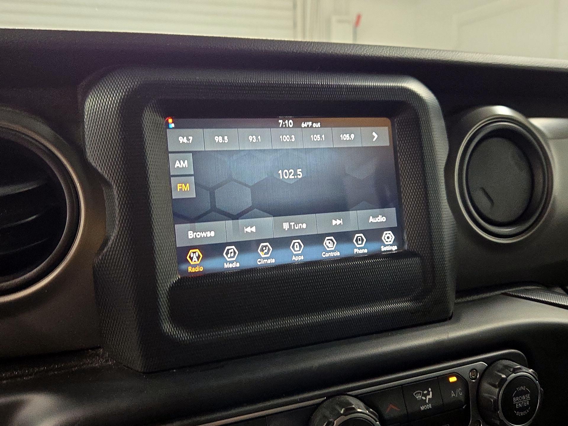 Thumbnail: 2023 Jeep Wrangler - 15