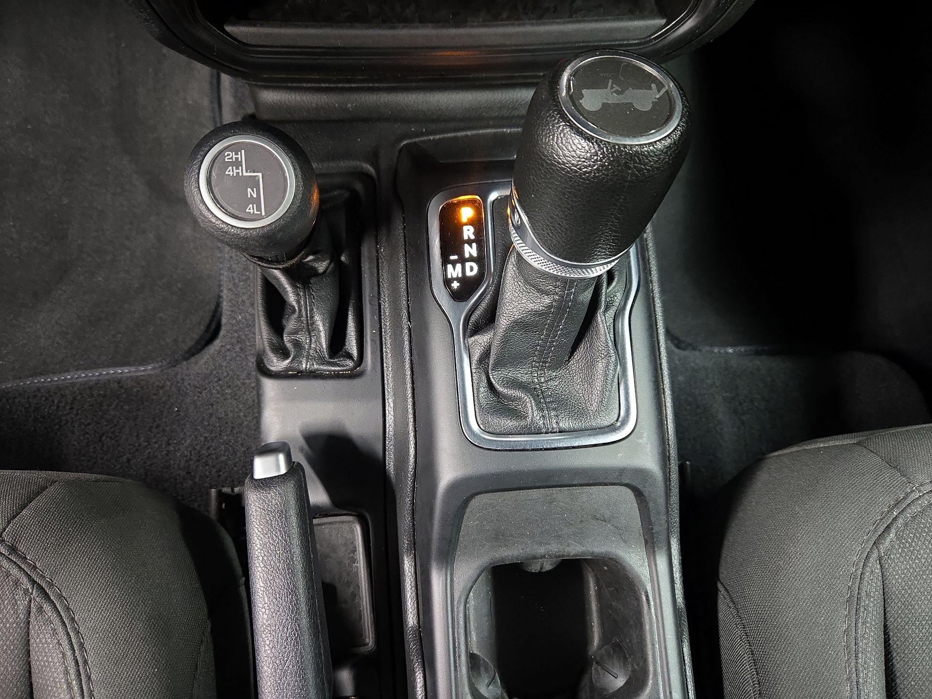 Thumbnail: 2023 Jeep Wrangler - 17