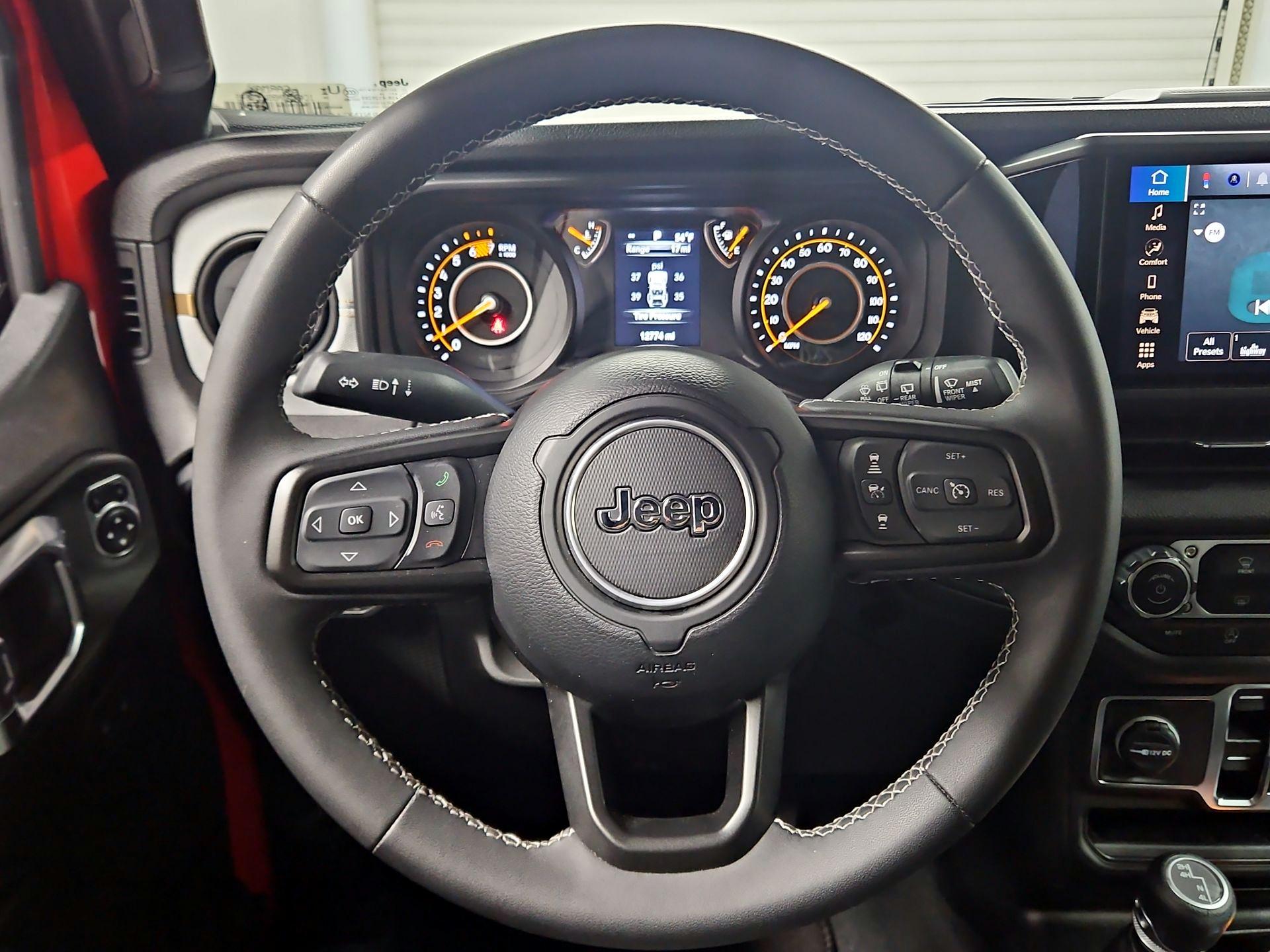 Thumbnail: 2025 Jeep Wrangler - 10