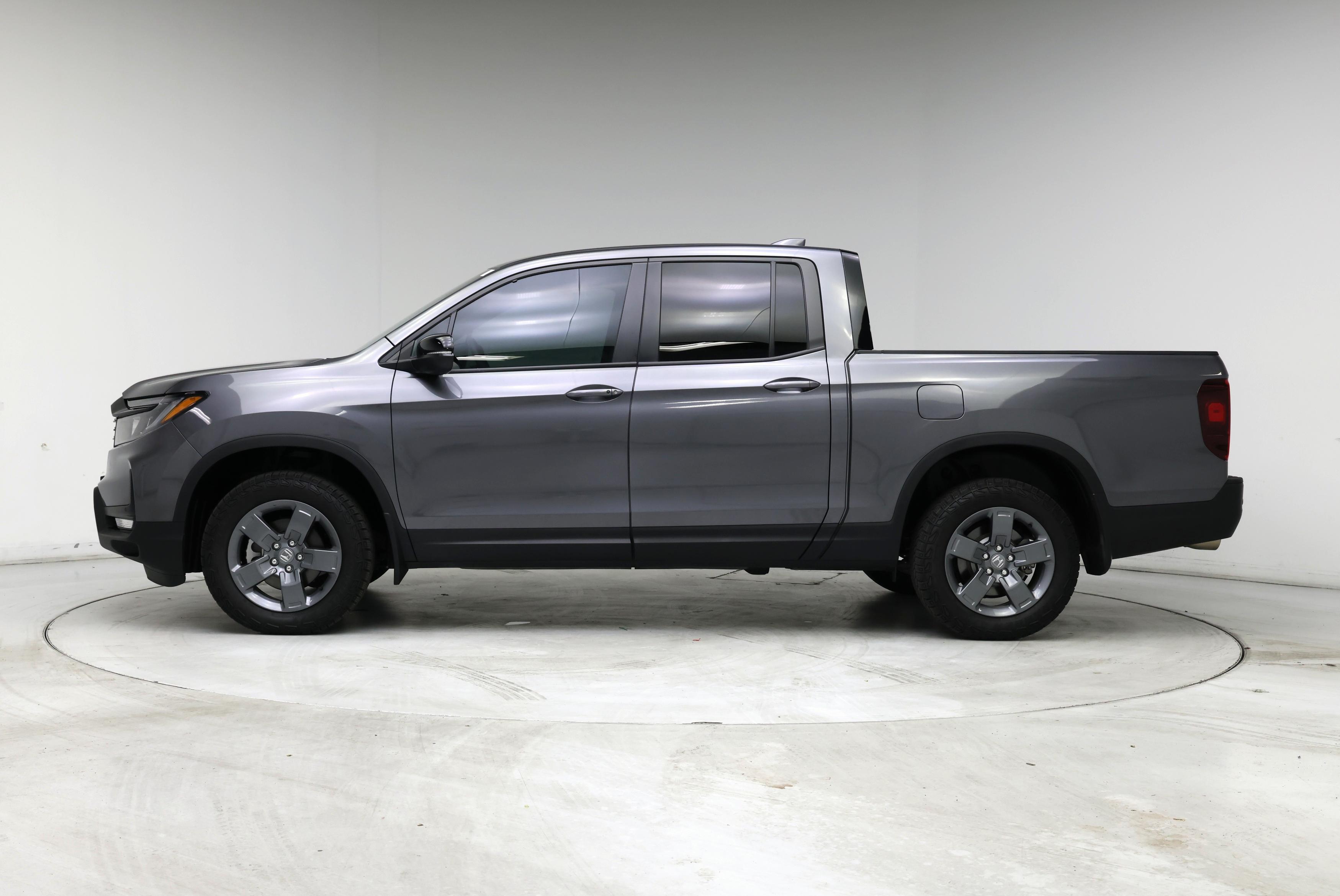 Thumbnail: 2025 Honda Ridgeline - 3