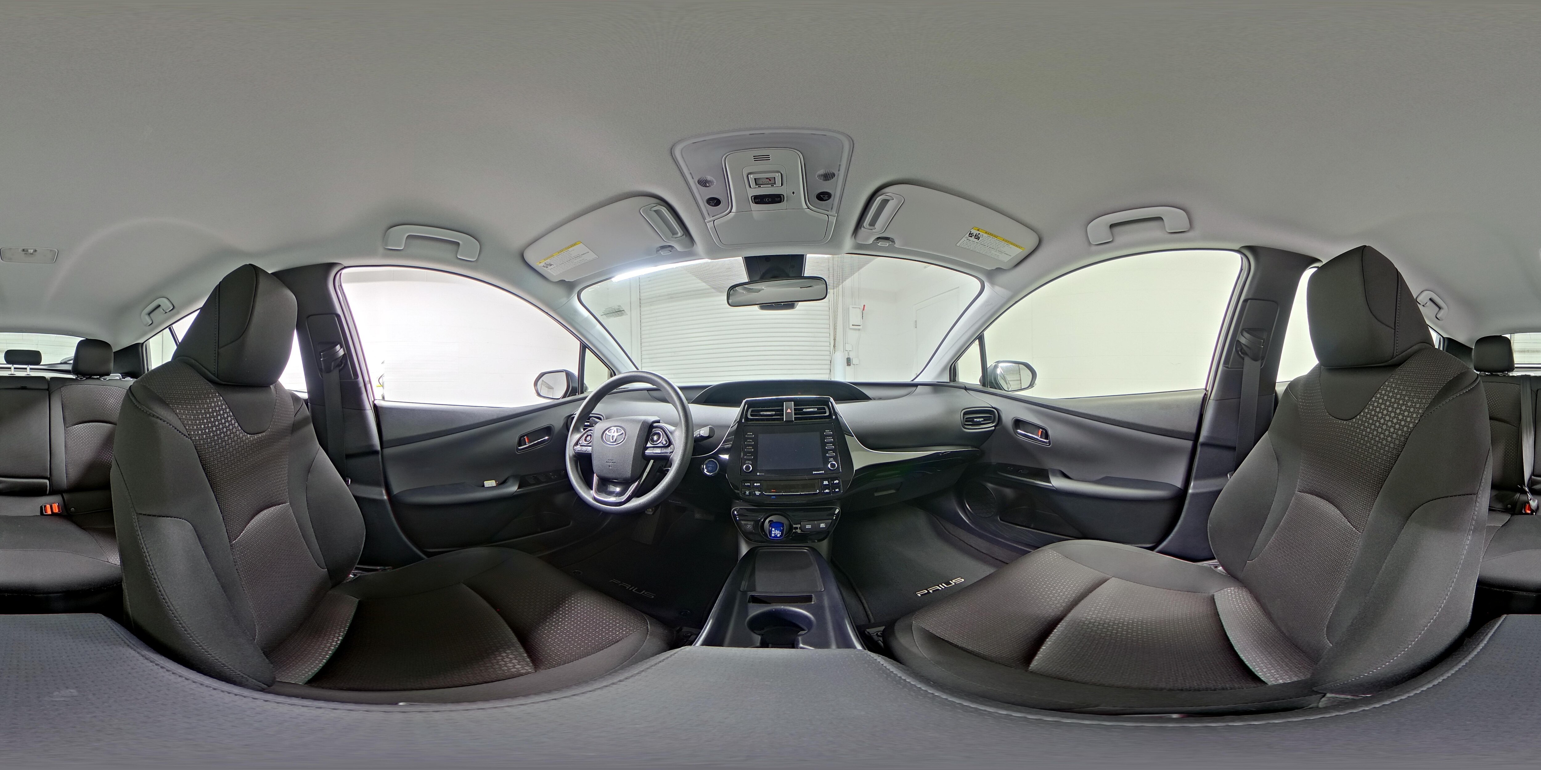 2022 Toyota Prius LE - Photo 24