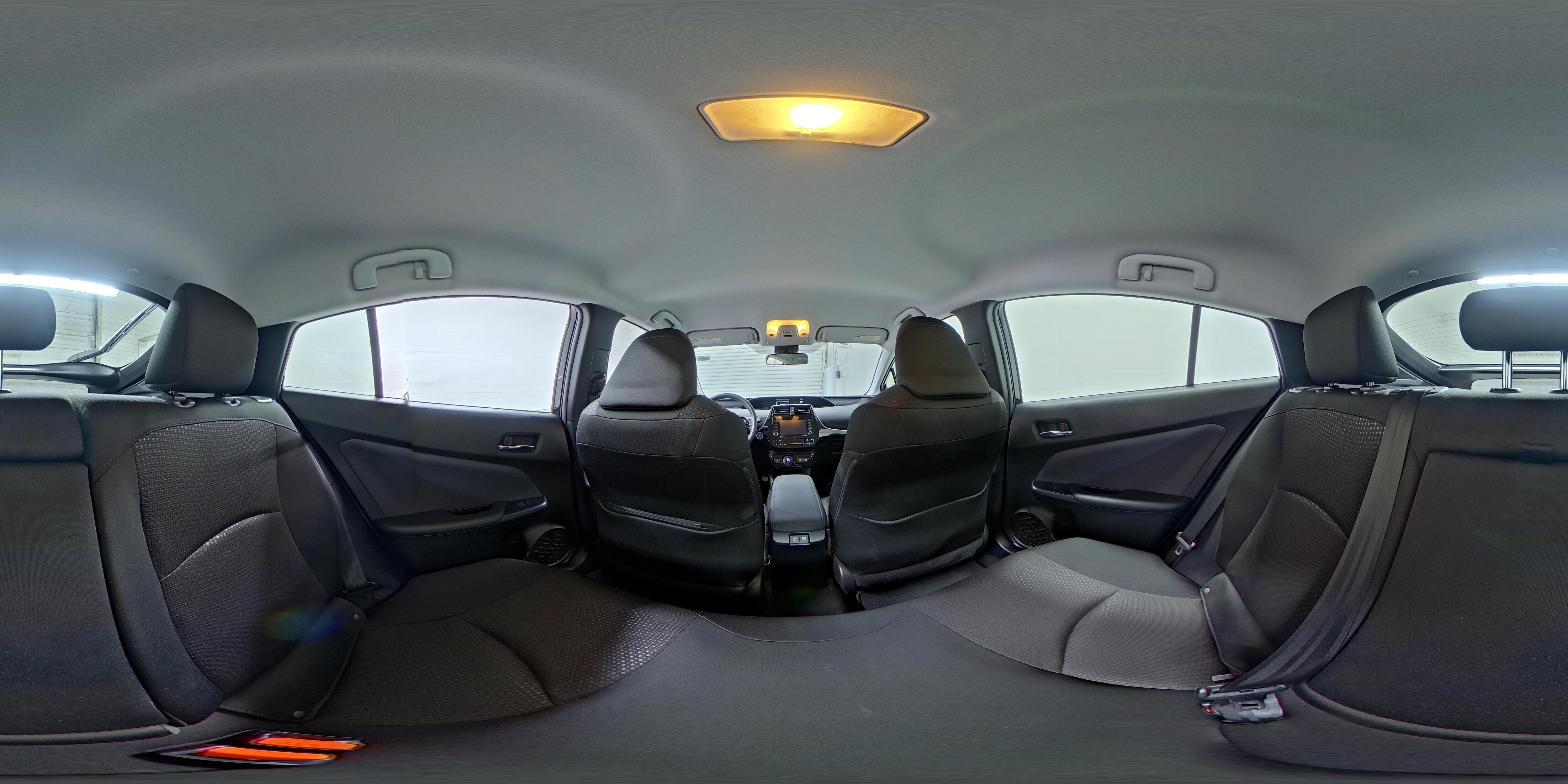2022 Toyota Prius LE - Photo 25