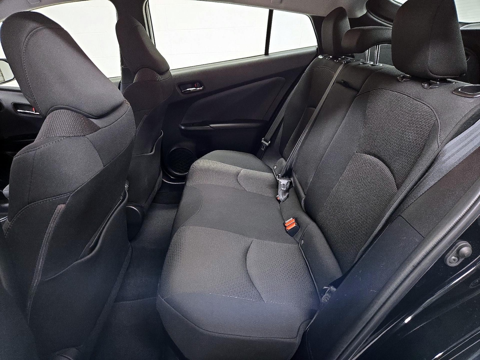 2022 Toyota Prius LE - Photo 20