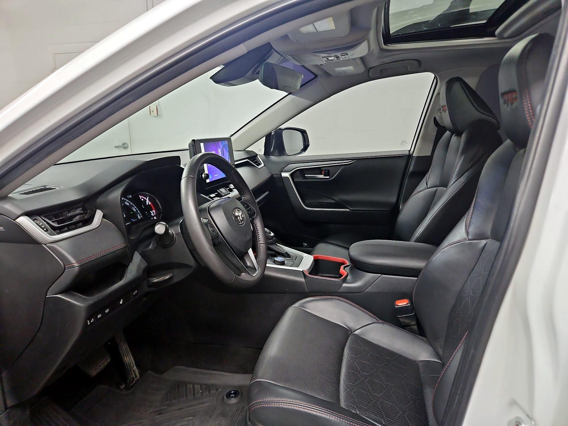 Thumbnail: 2023 Toyota RAV4 - 11