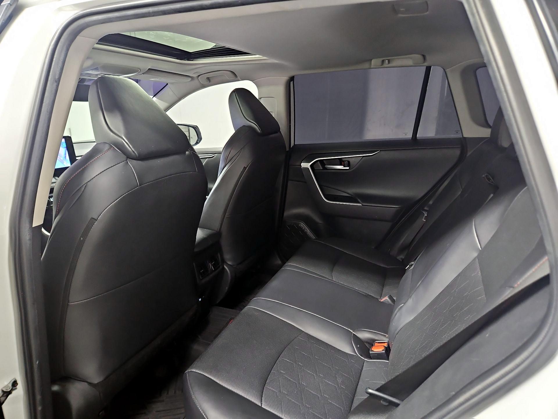 Thumbnail: 2023 Toyota RAV4 - 20