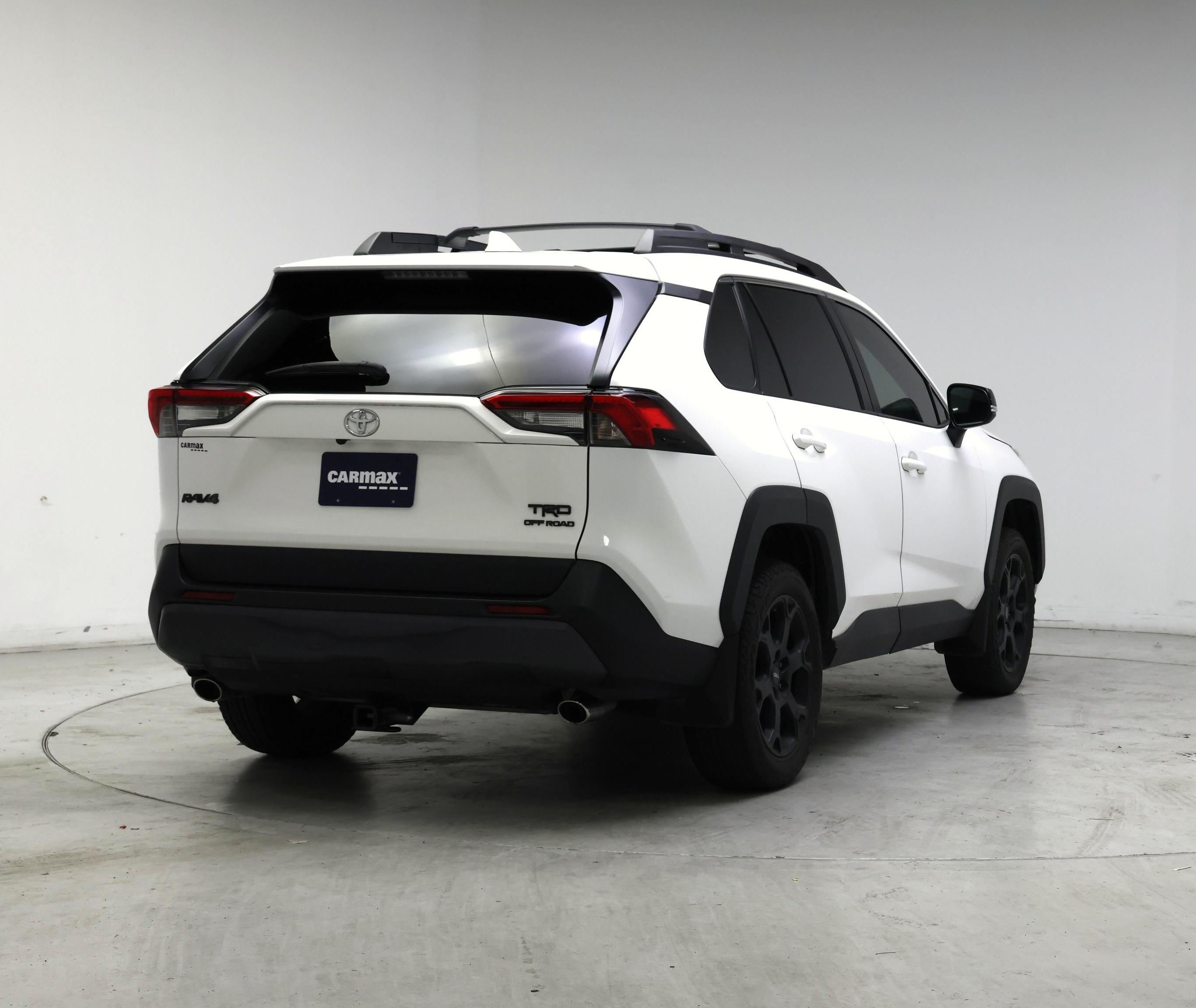 Thumbnail: 2023 Toyota RAV4 - 8