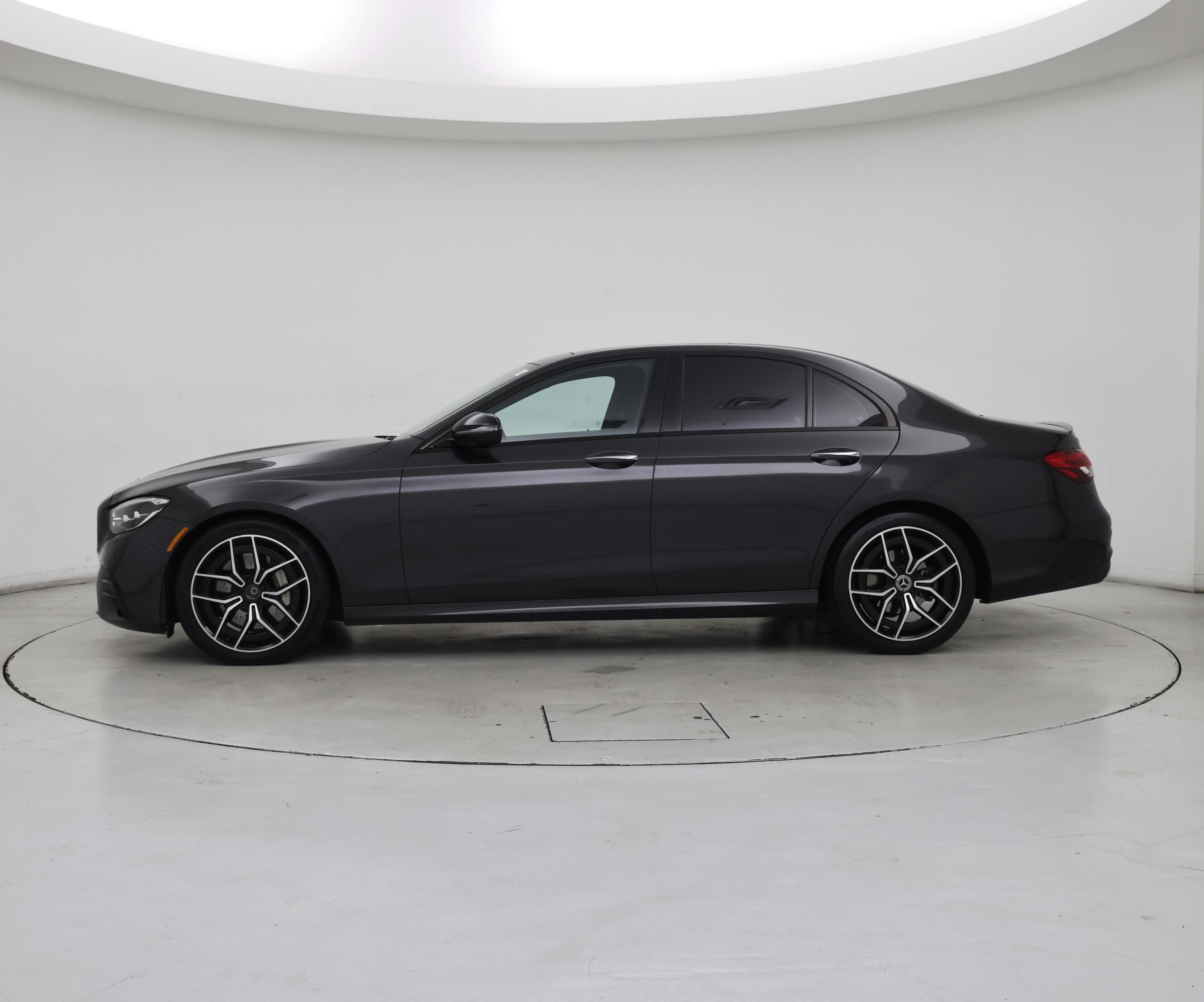 Thumbnail: 2021 Mercedes-Benz E-Class - 3
