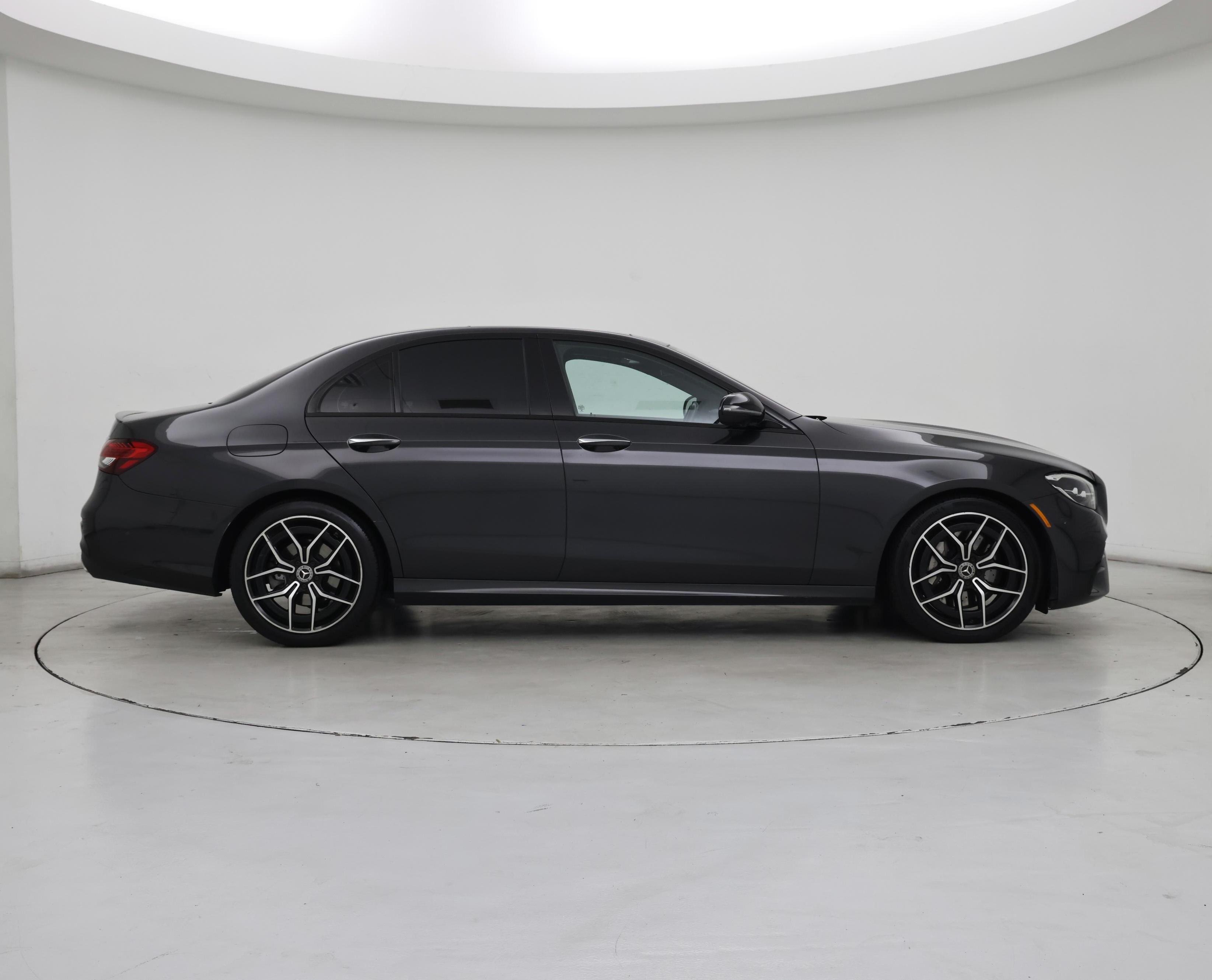 Thumbnail: 2021 Mercedes-Benz E-Class - 7