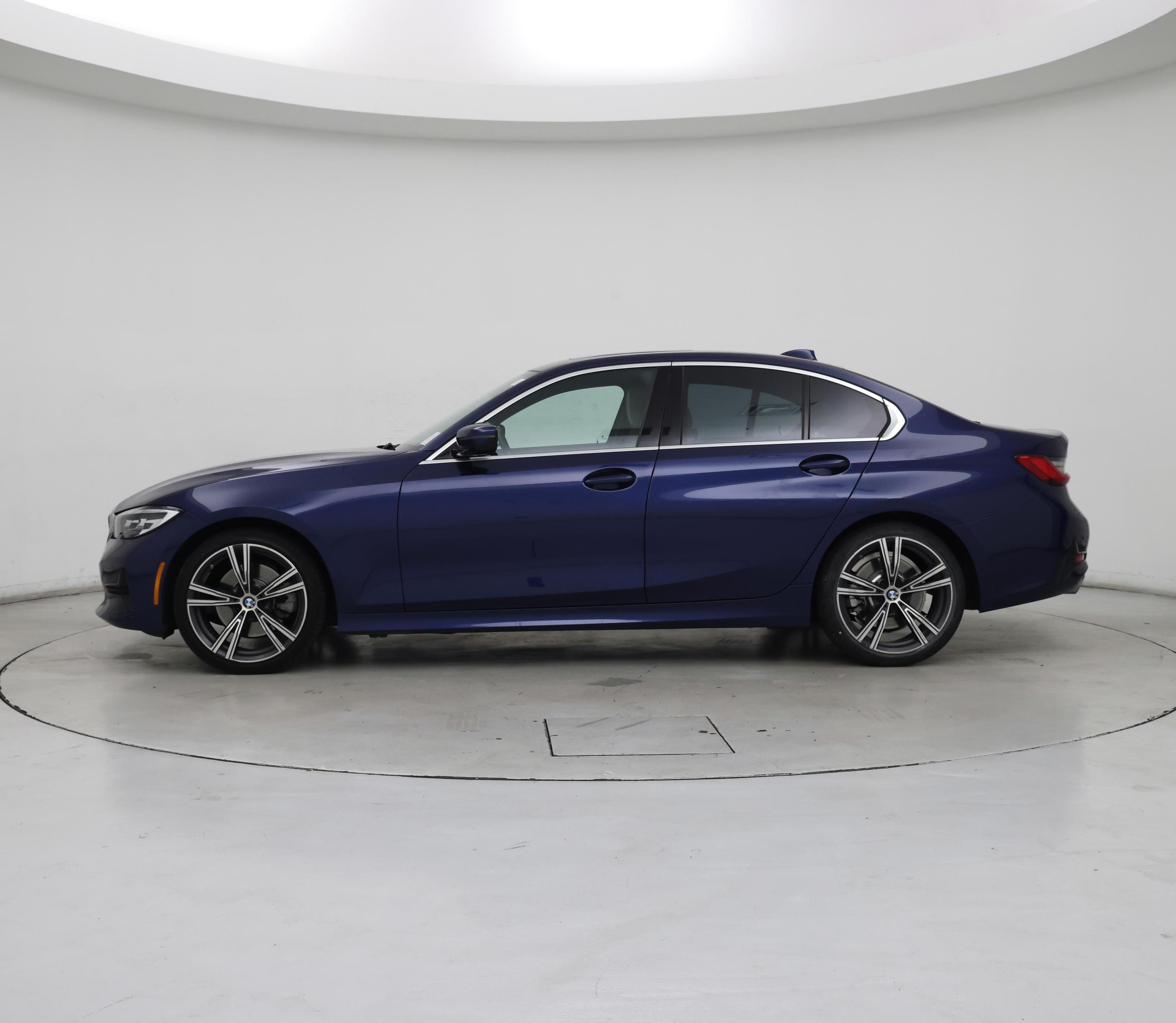 Thumbnail: 2020 BMW 3 Series - 3
