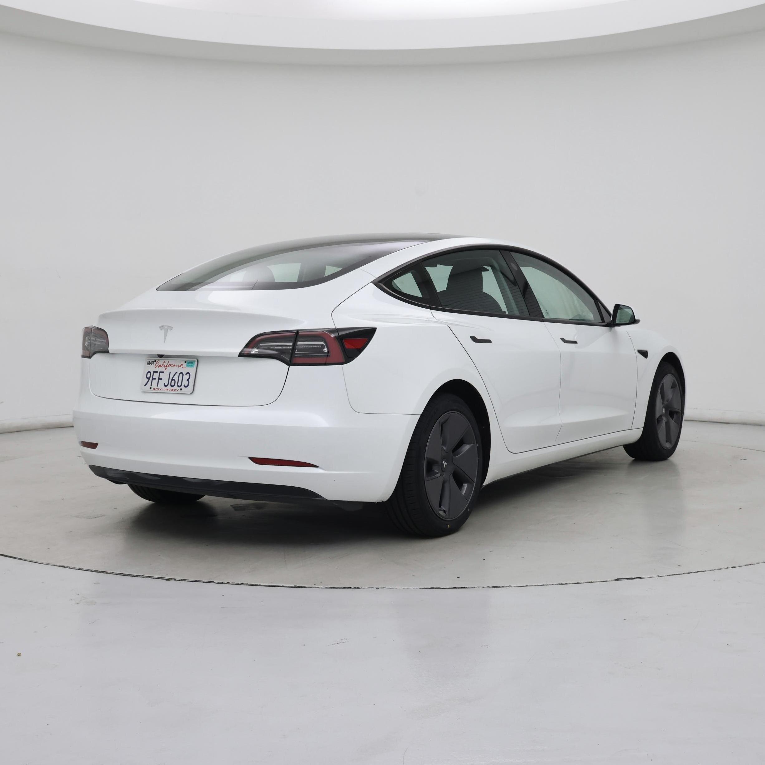 Thumbnail: 2023 Tesla Model 3 - 8