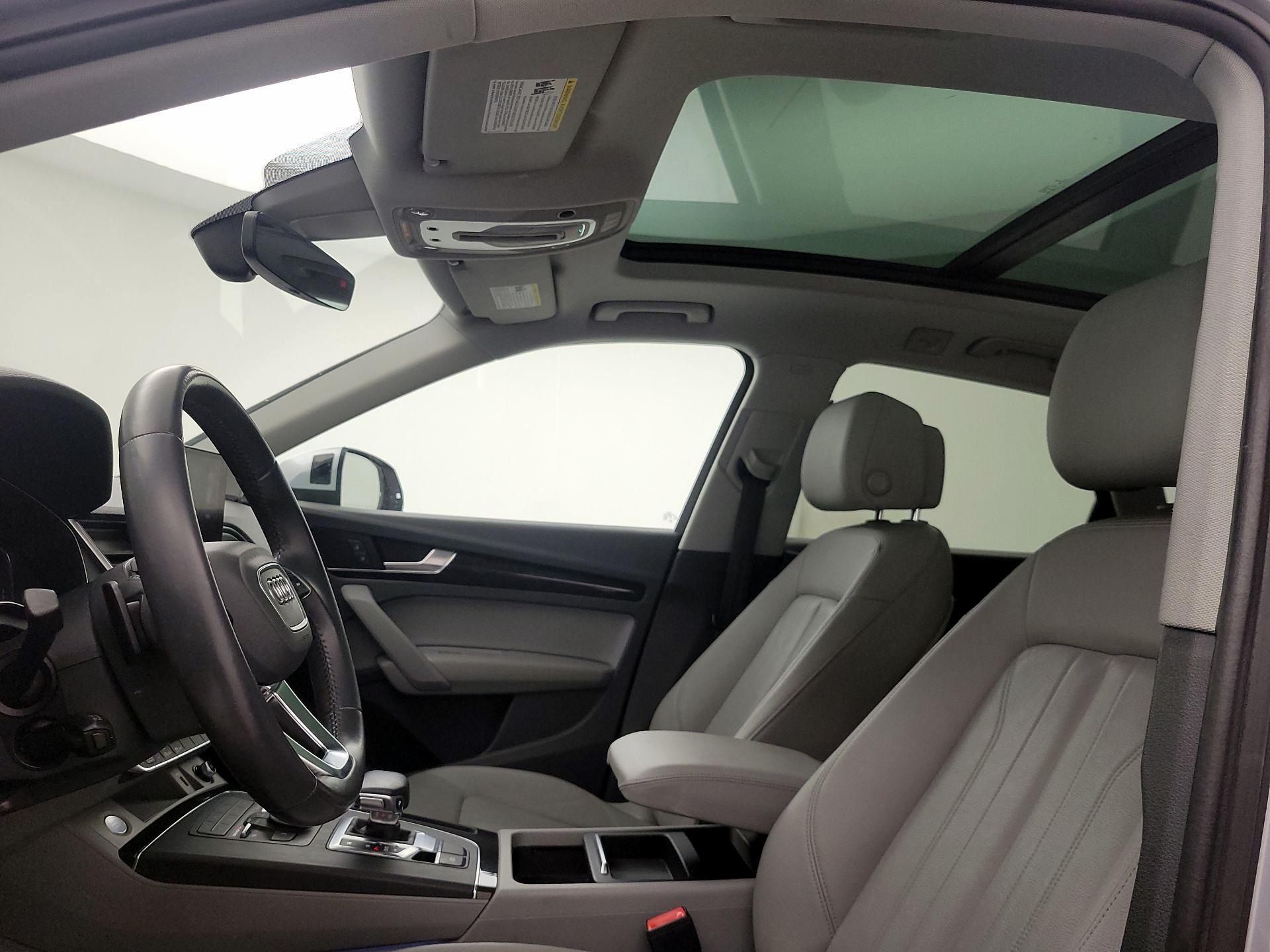 Thumbnail: 2019 Audi Q5 - 19